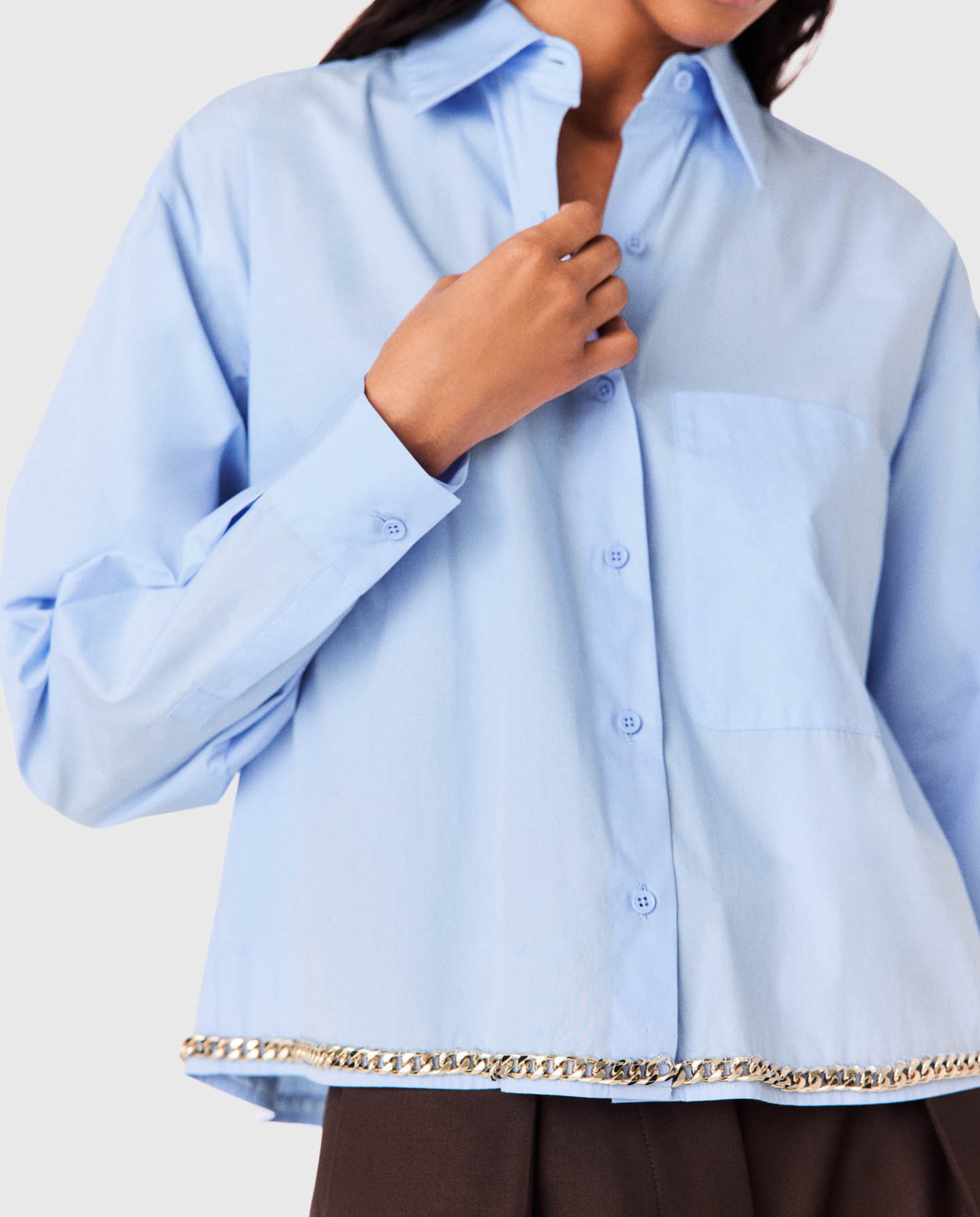 Camisa de mujer corta 100% algodón con galón de cadena metalizado - Maje - Azul claro Azul claro-5