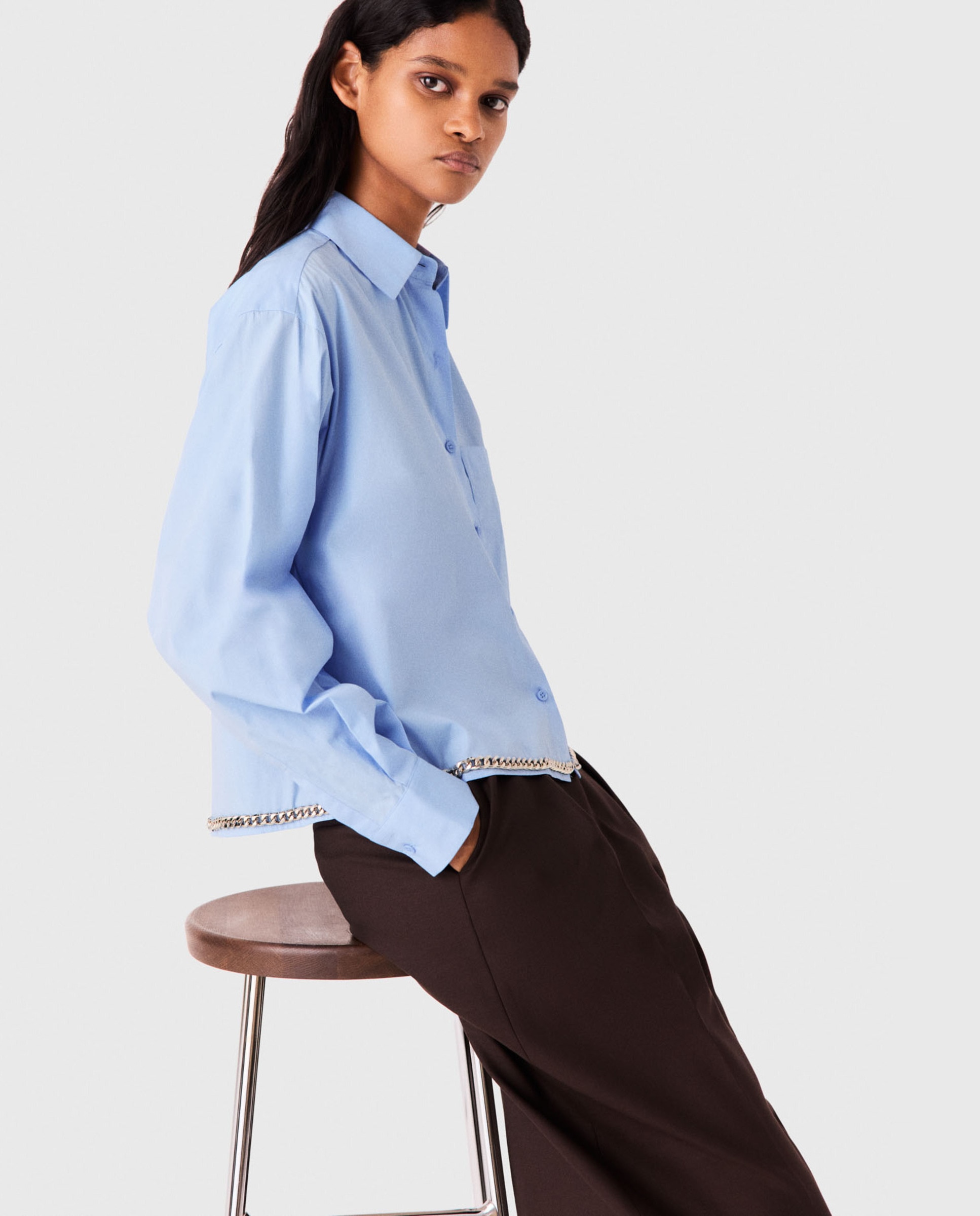Camisa de mujer corta 100% algodón con galón de cadena metalizado - Maje - Azul claro Azul claro-6