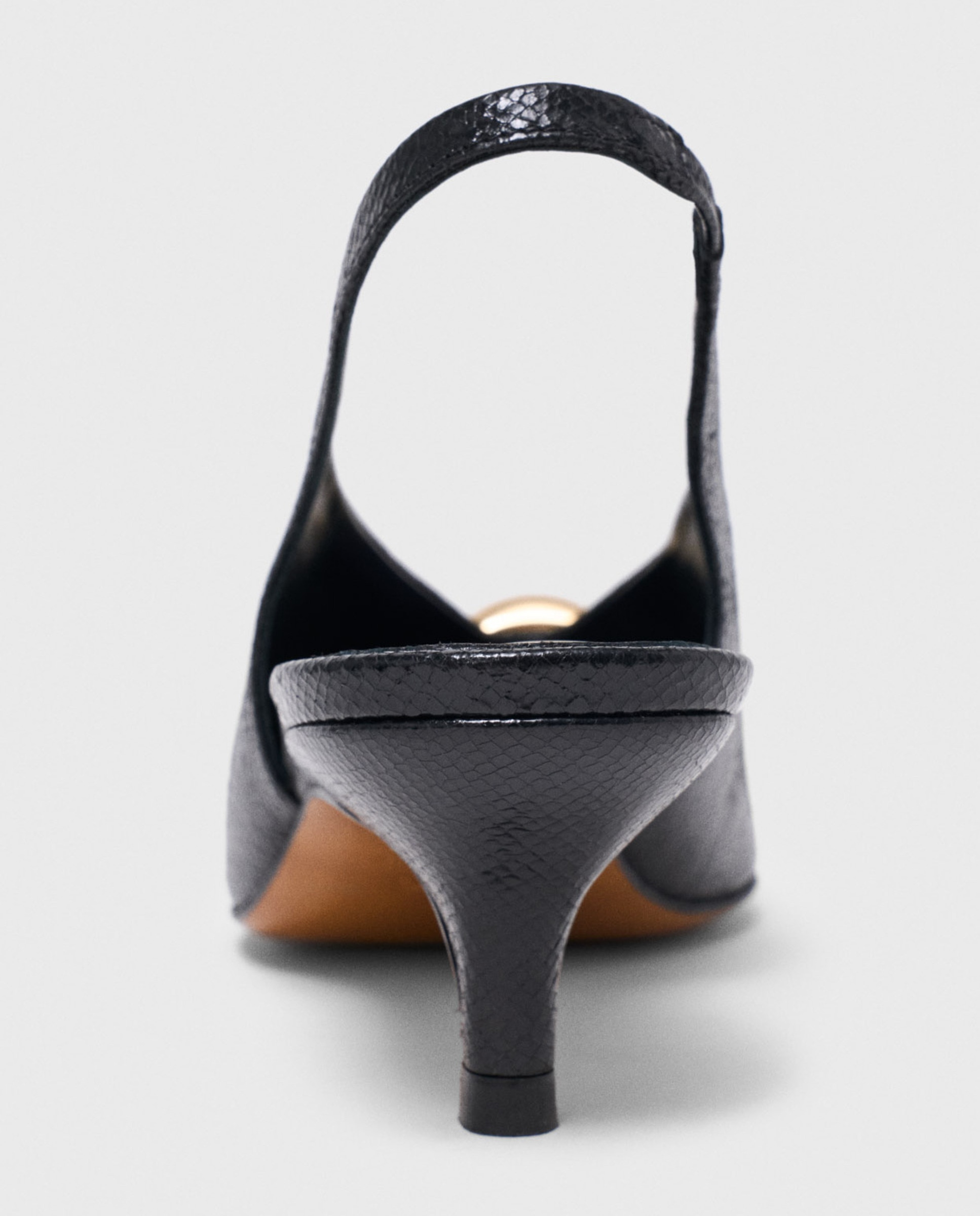 Imagen 9 de Zapatos de salón de mujer destalonados de piel efecto víbora - Maje - Negro Negro