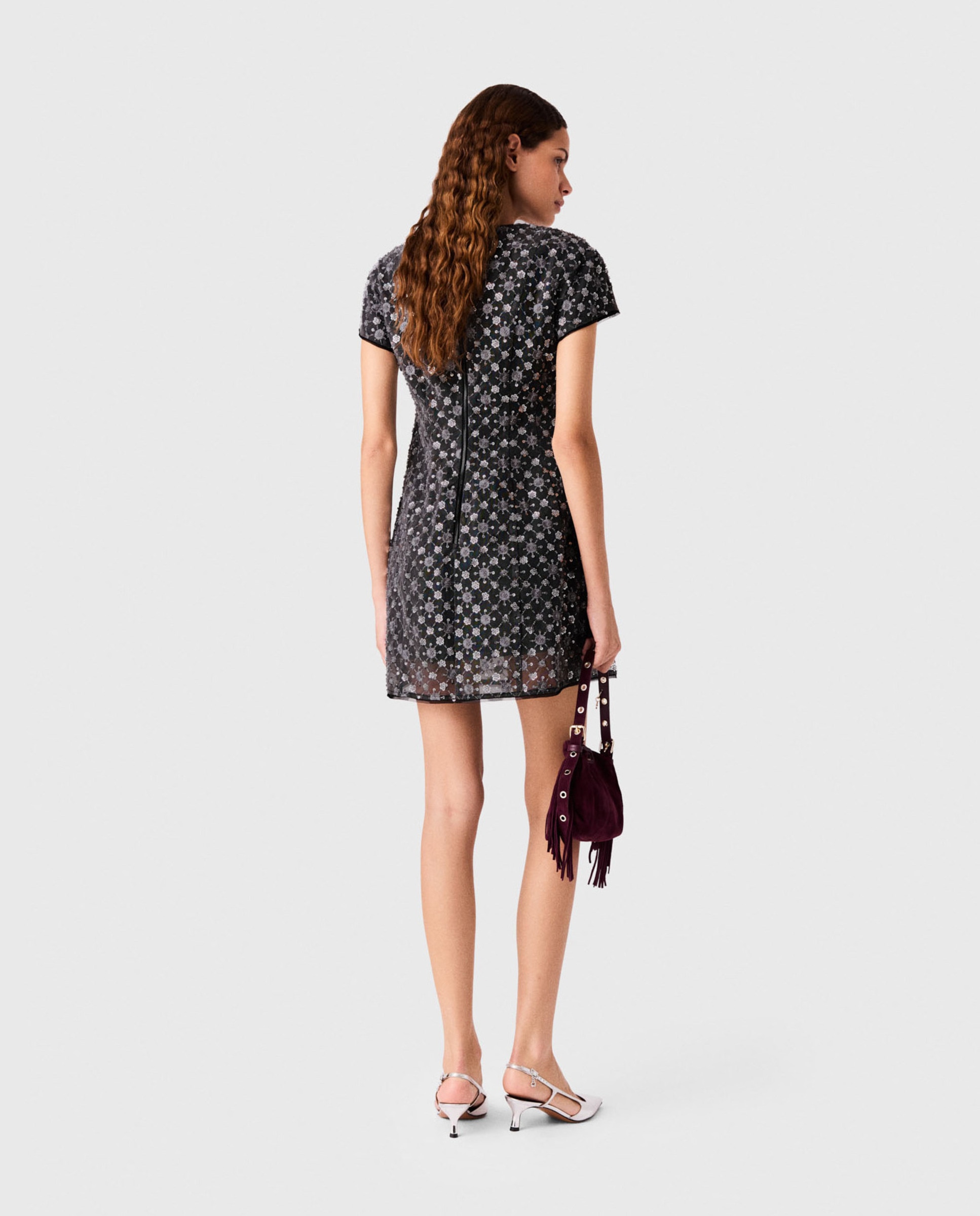 Vestido corto con strass y bordados florales - Maje - Gris claro Gris claro-3