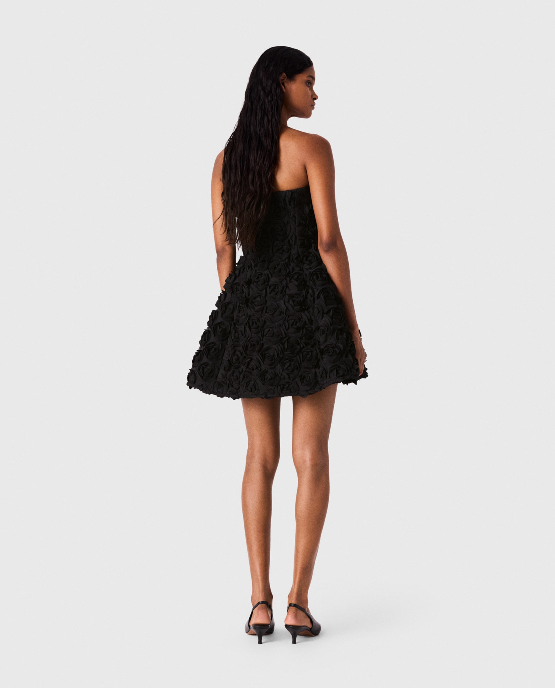 Vestido corto bustier con flores en relieve - Maje - Negro Negro-3