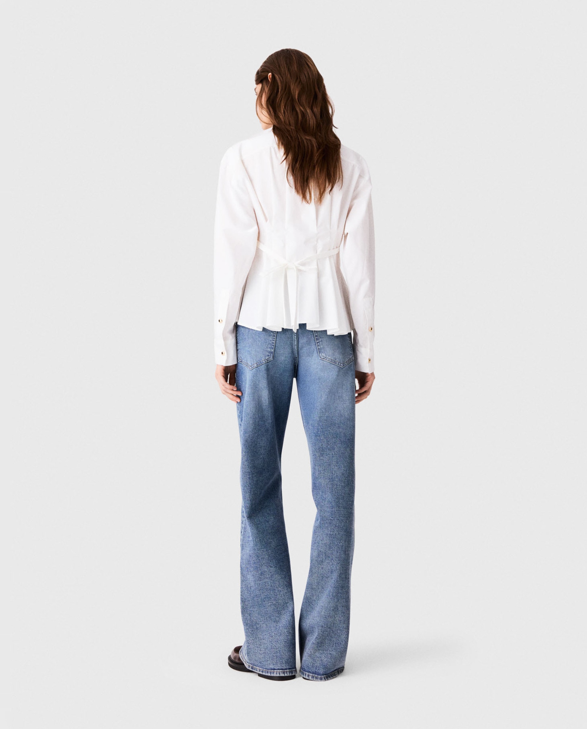 Camisa de mujer 100% algodón entallada con cordones en la espalda - Maje - Blanco Blanco-3