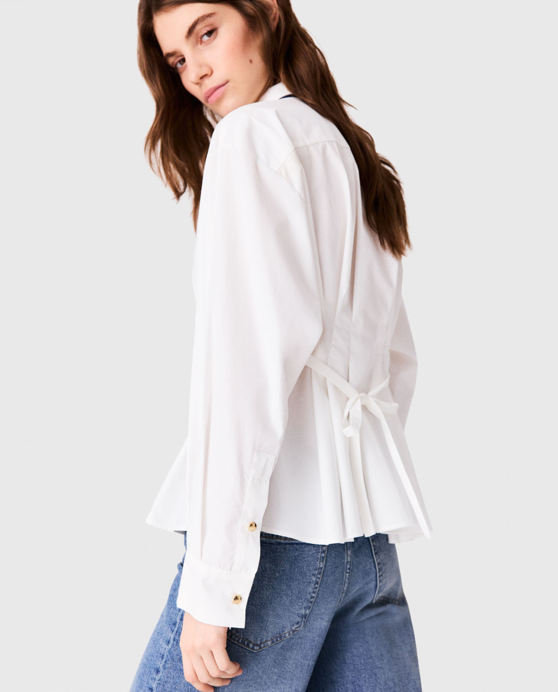 Camisa de mujer 100% algodón entallada con cordones en la espalda - Maje - Blanco Blanco-4