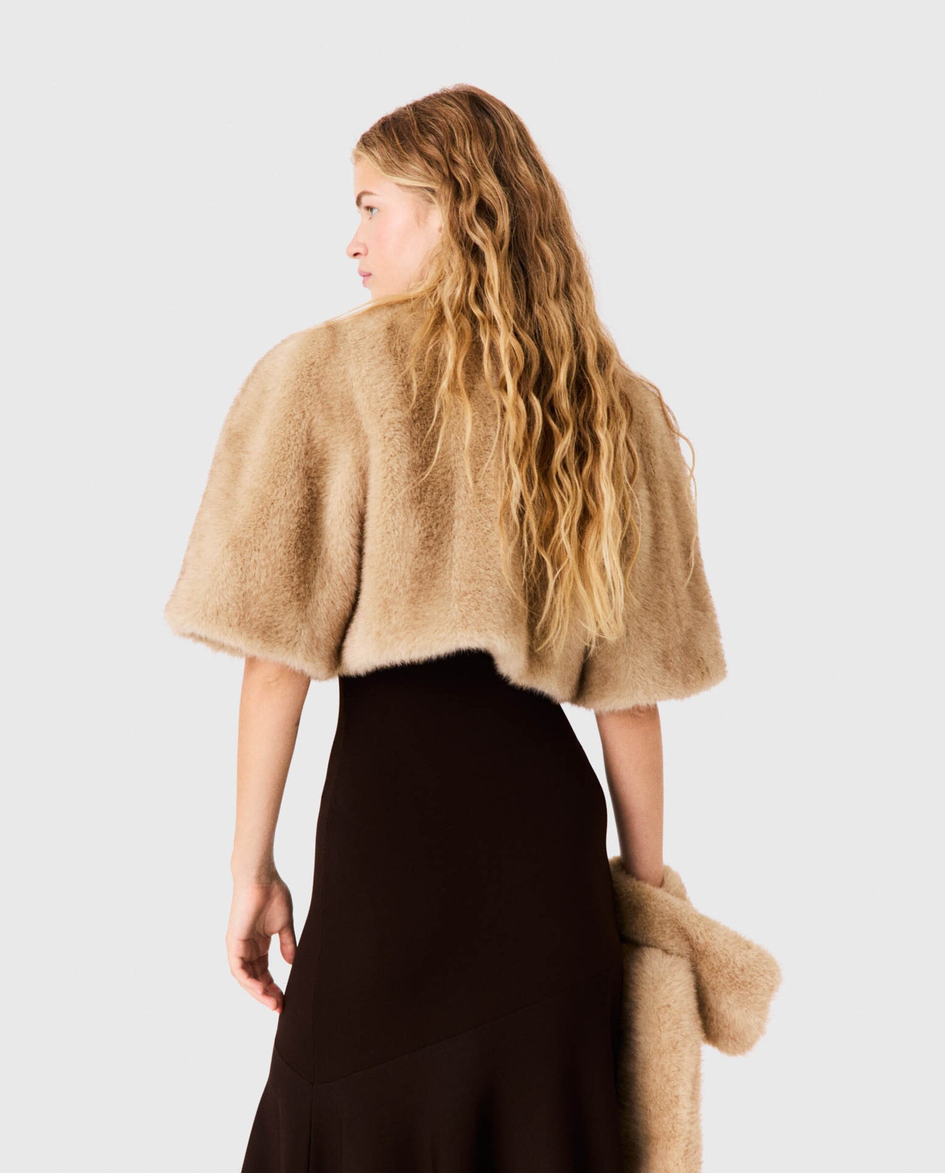 Chaqueta de mujer corta de piel sintética con cuello desmontable - Maje - Beige Beige-2