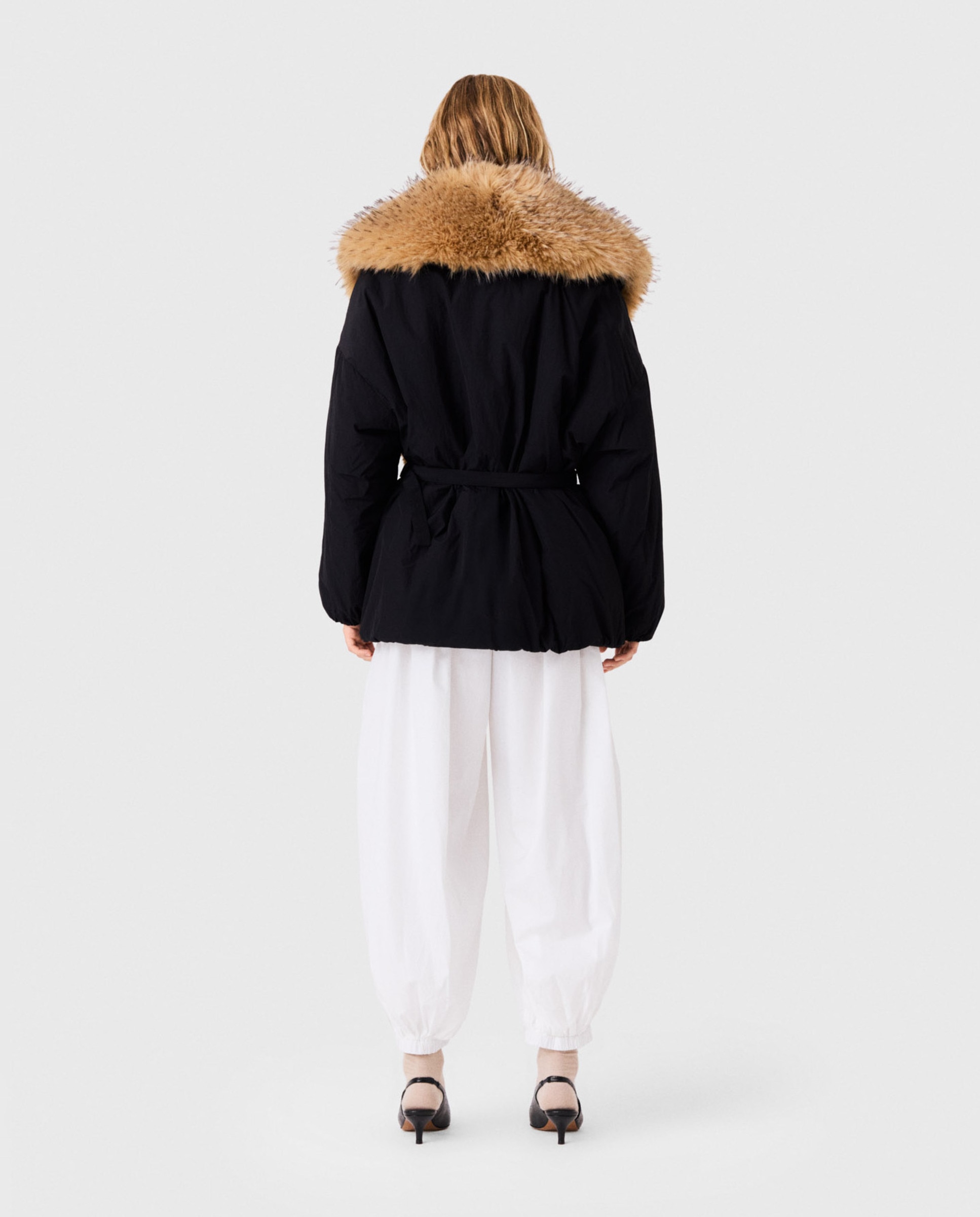 Parka de mujer oversize con cuello amplio de pelo sintético - Maje - Negro Negro-2