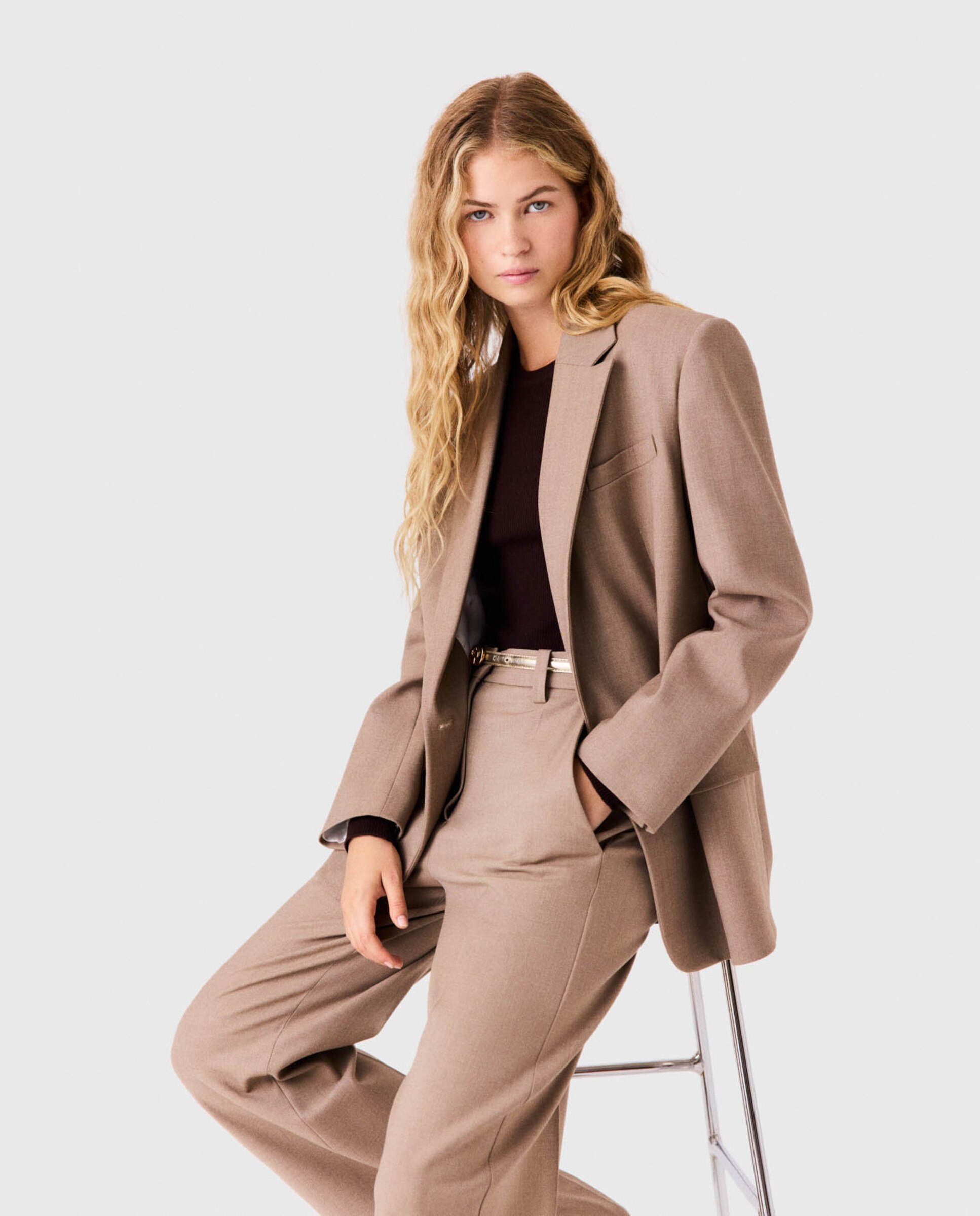 Chaqueta sastre de mujer clásica con bolsillos de solapa - Maje - Beige Beige-6