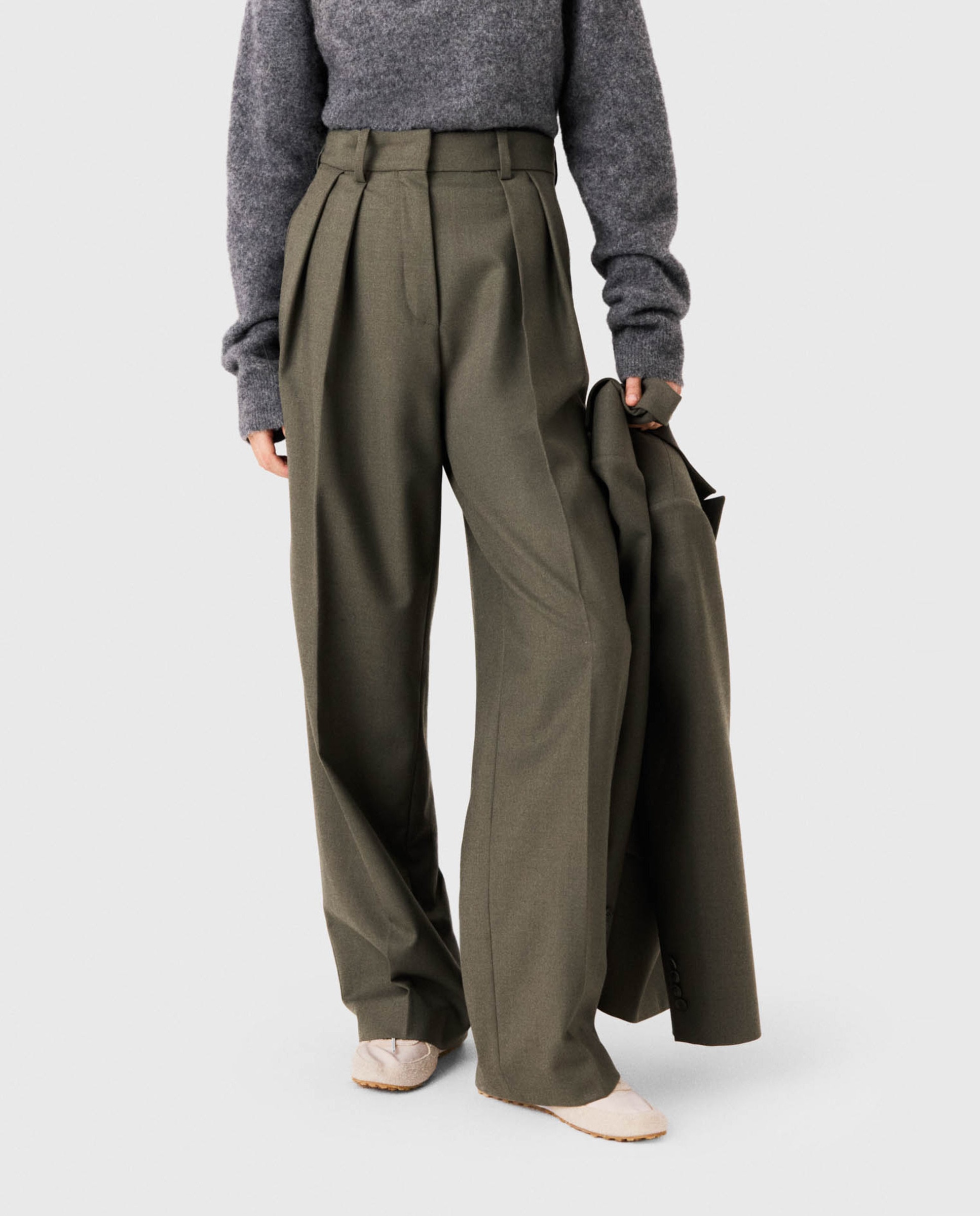 Pantalones anchos de mujer sastre con pinzas y lana - Maje - Kaki Kaki-2