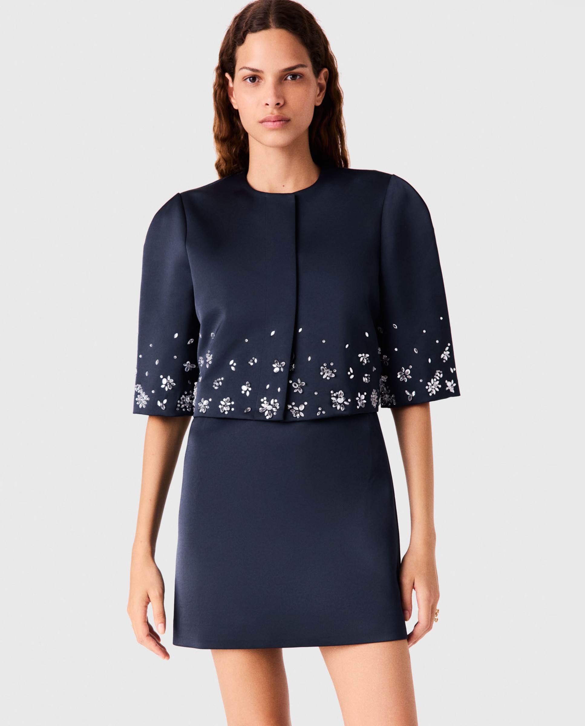 Chaqueta de mujer corta de satén con bordado floral de strass - Maje - Azul marino Azul marino-1