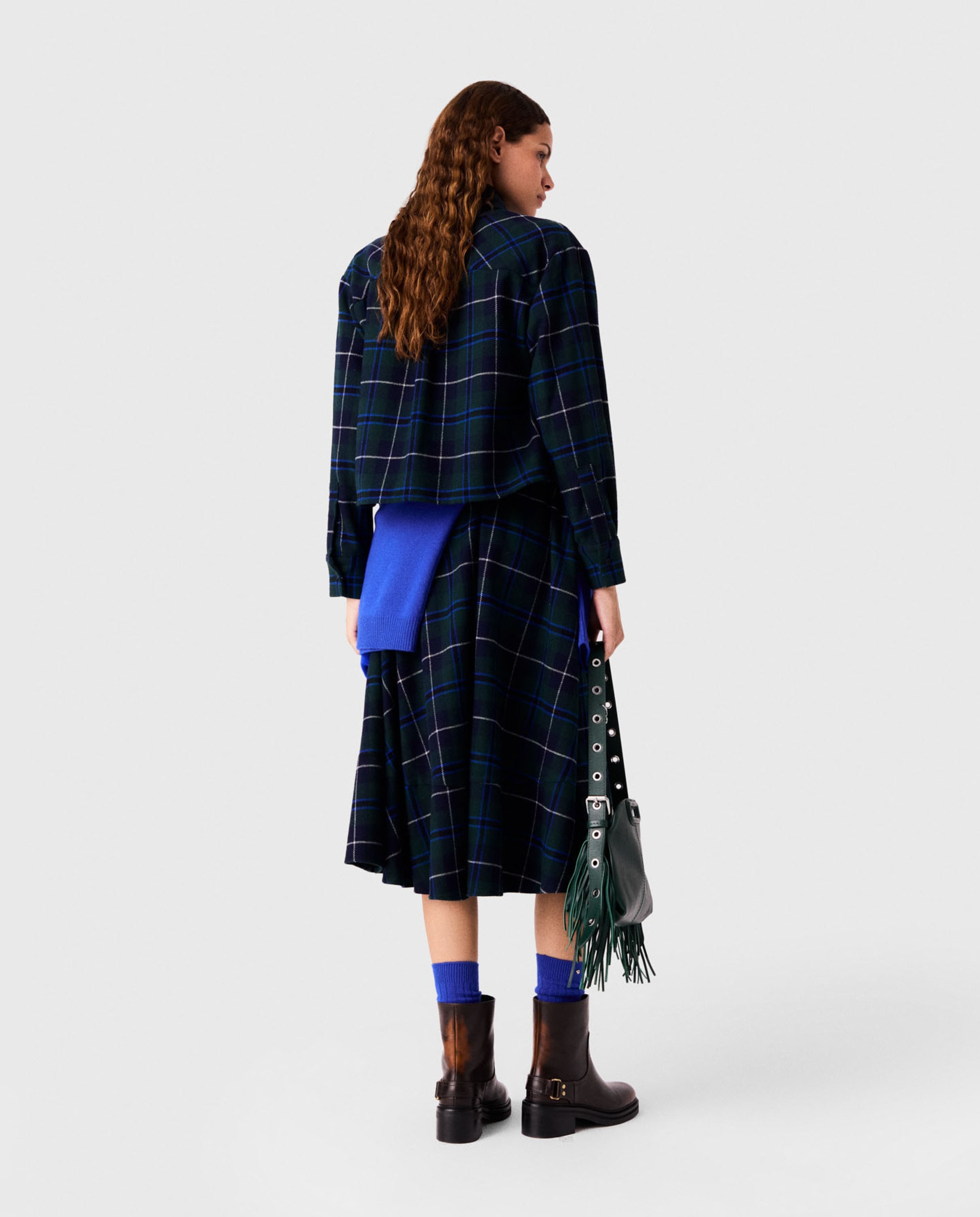Imagen 2 de Camisa de mujer corta tartán con broche desmontable - Maje - Verde Verde