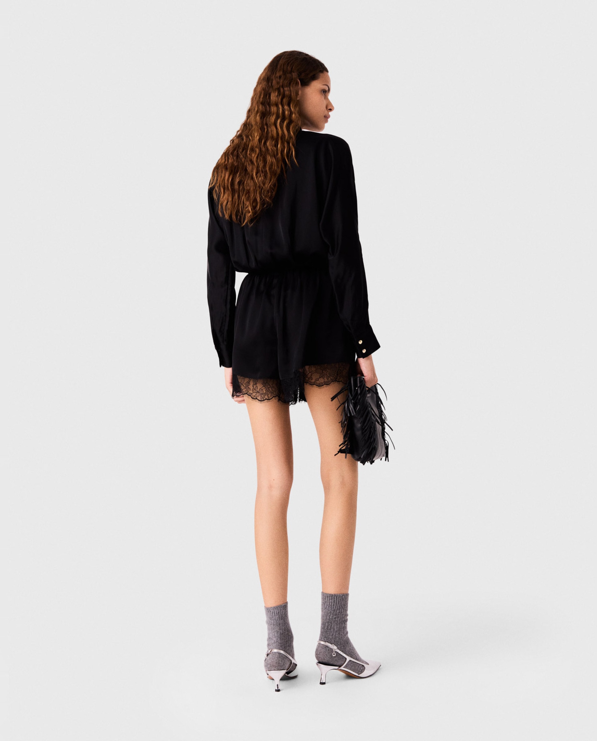 Mono de mujer corto fluido con encaje y lazo lavallière - Maje - Negro Negro-3