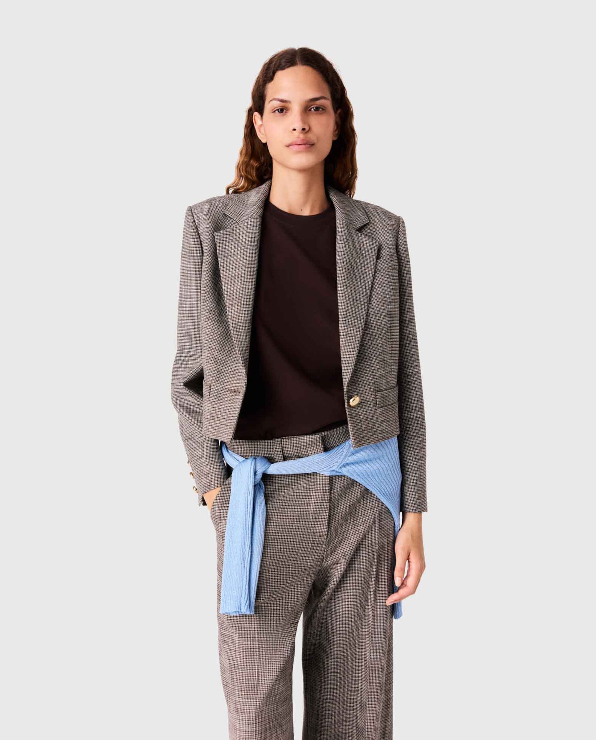 Imagen 0 de Chaqueta sastre de mujer estilo spencer a cuadros Marrón
