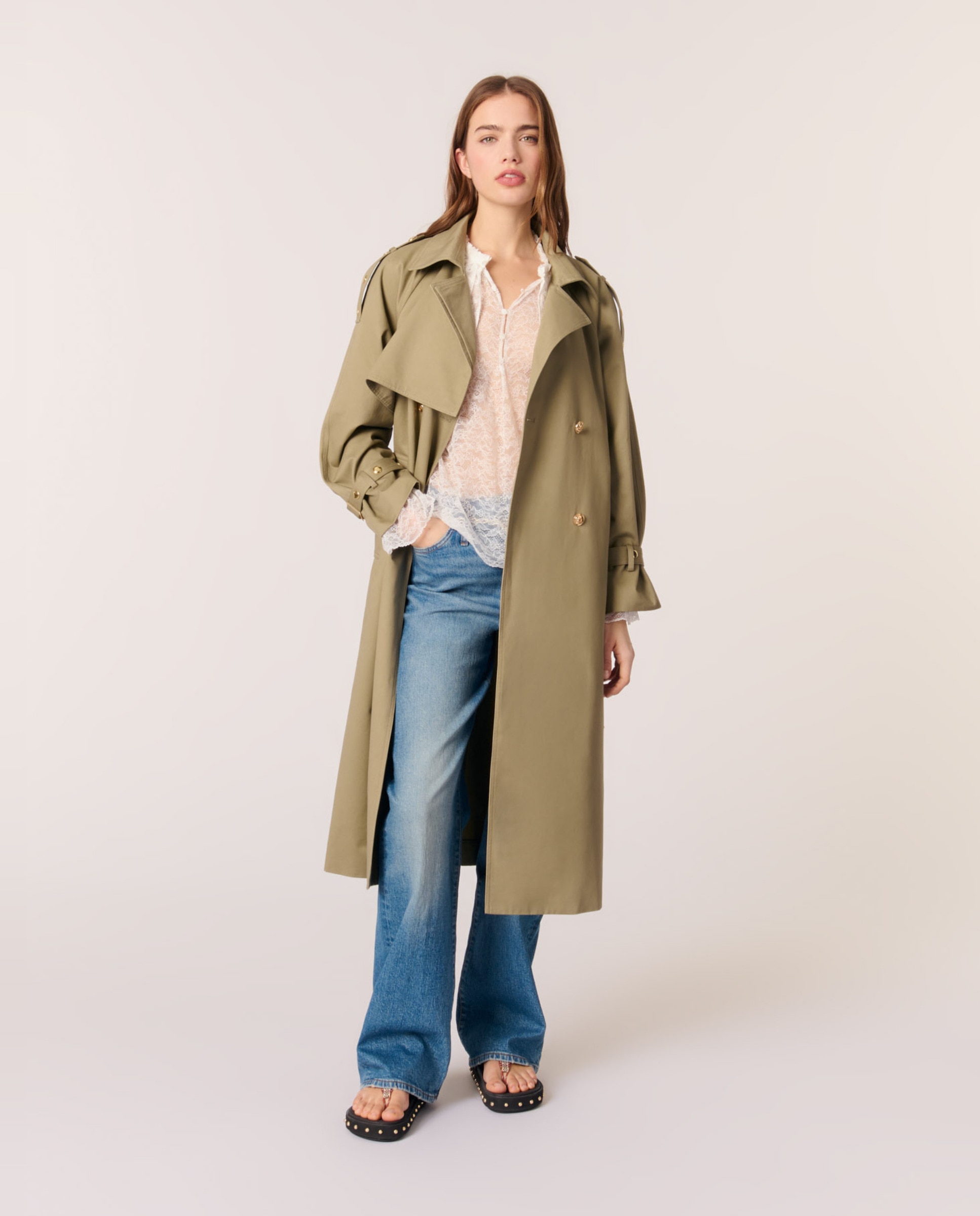 Maje - Gabardina de mujer con tachuelas y cuello desmontable.