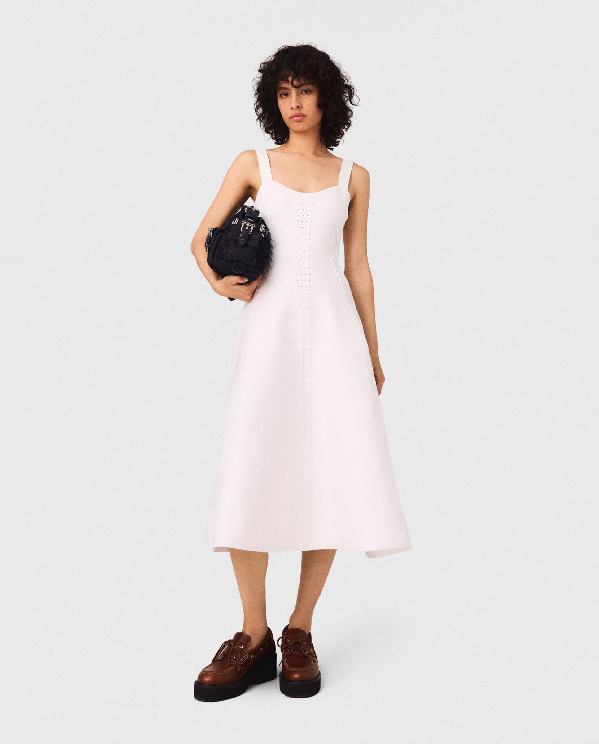 Maje - Vestido skater de punto con tirantes.