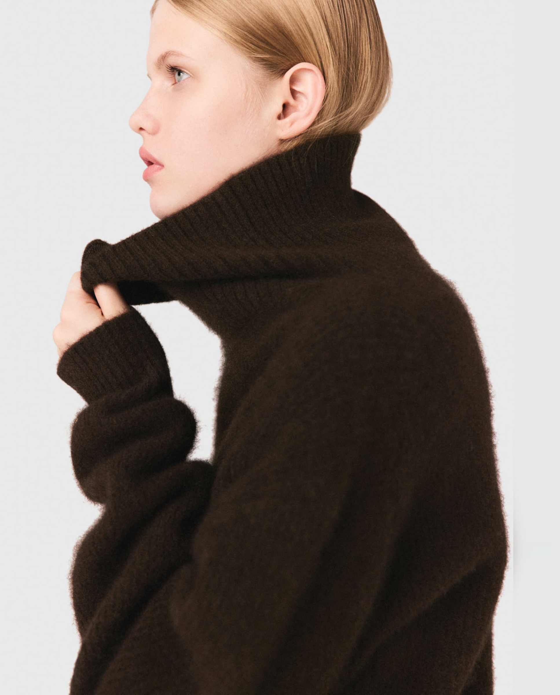 Jersey de mujer de cuello alto de mezcla de yak - Maje - Marrón oscuro Marrón oscuro-6