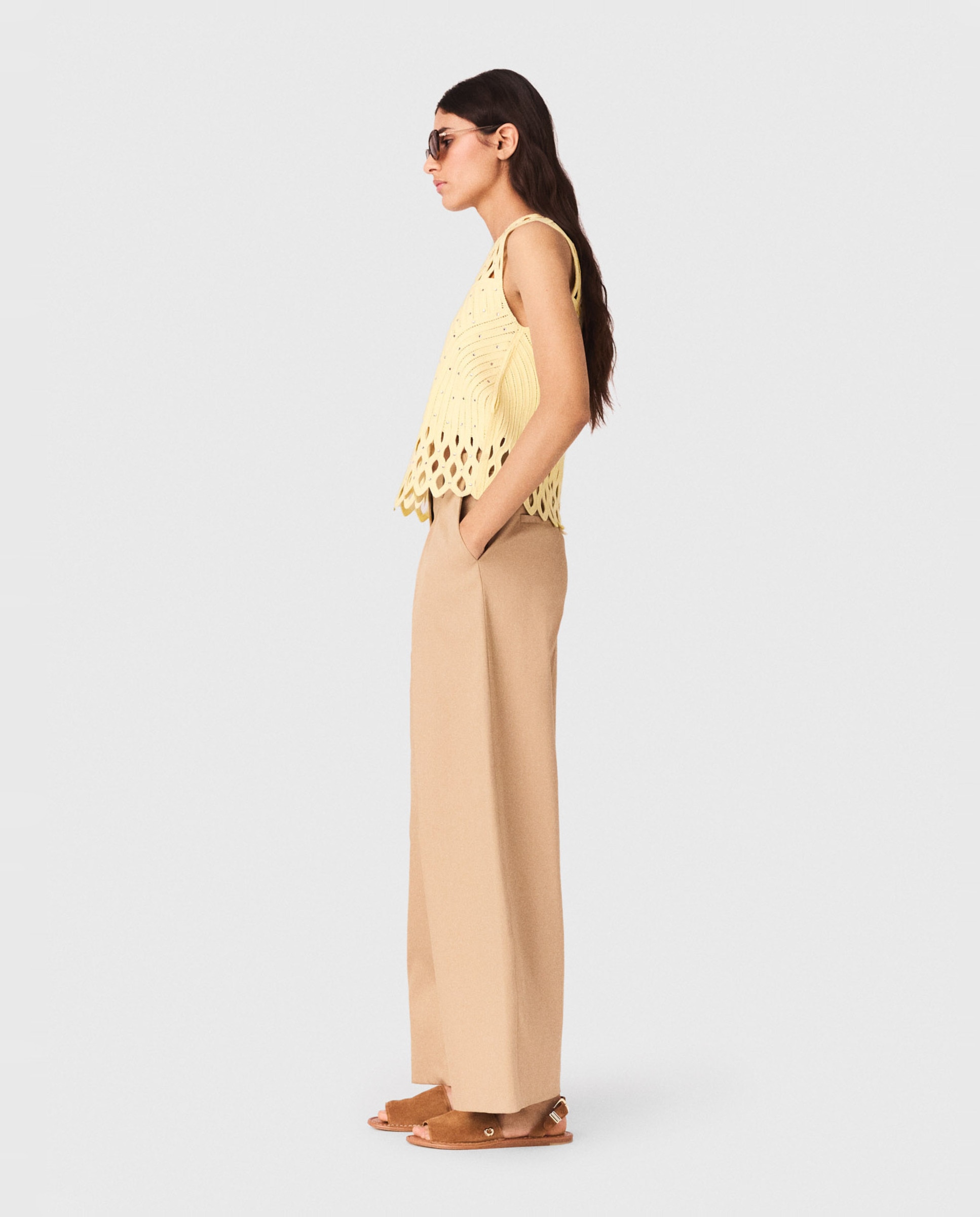 Top de mujer sin mangas con pedrería plateada - Maje - Amarillo Amarillo-3