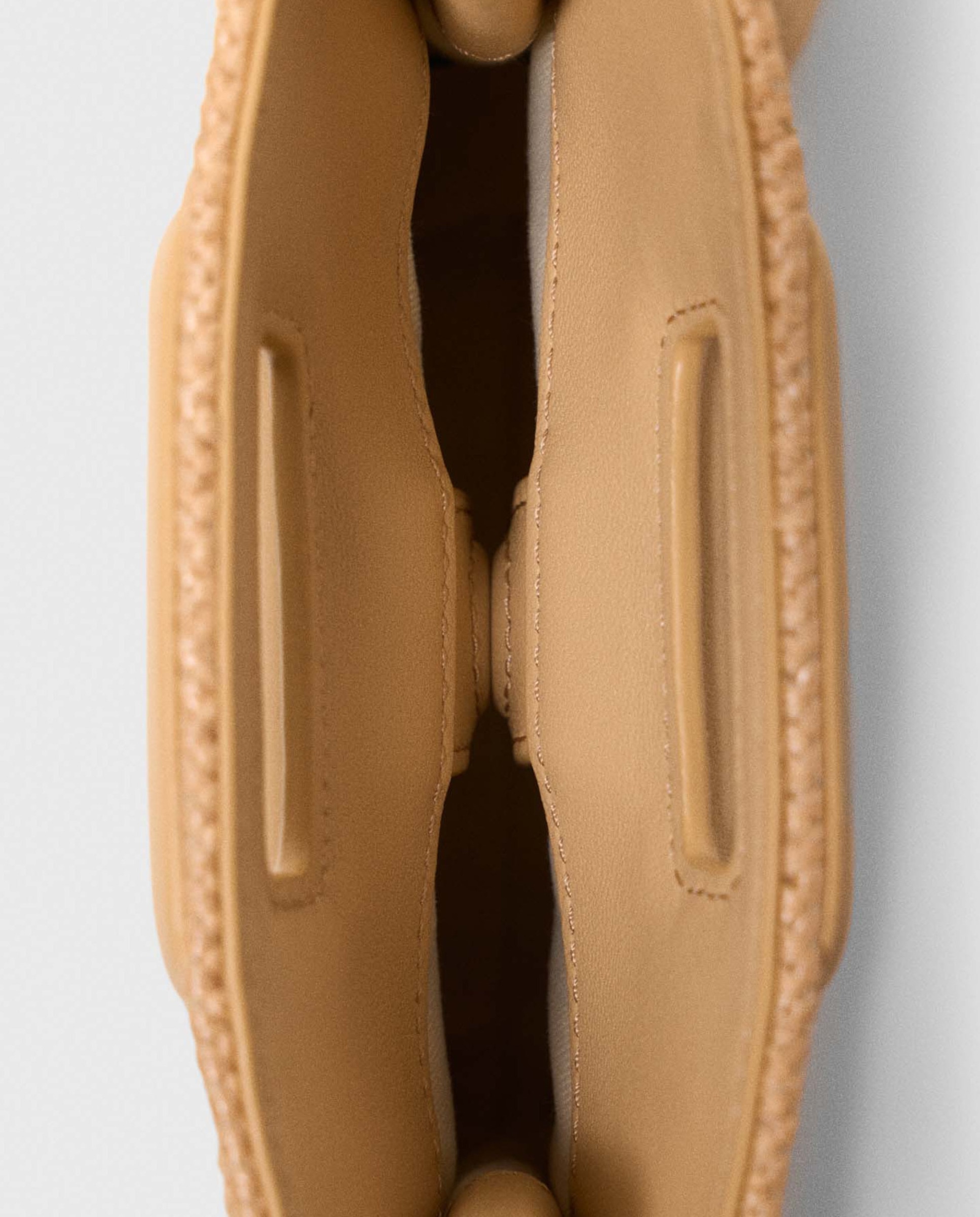 Bolso de mano m mini de efecto rafia con cierre magnético y multiposición - Maje - Beige Beige-2