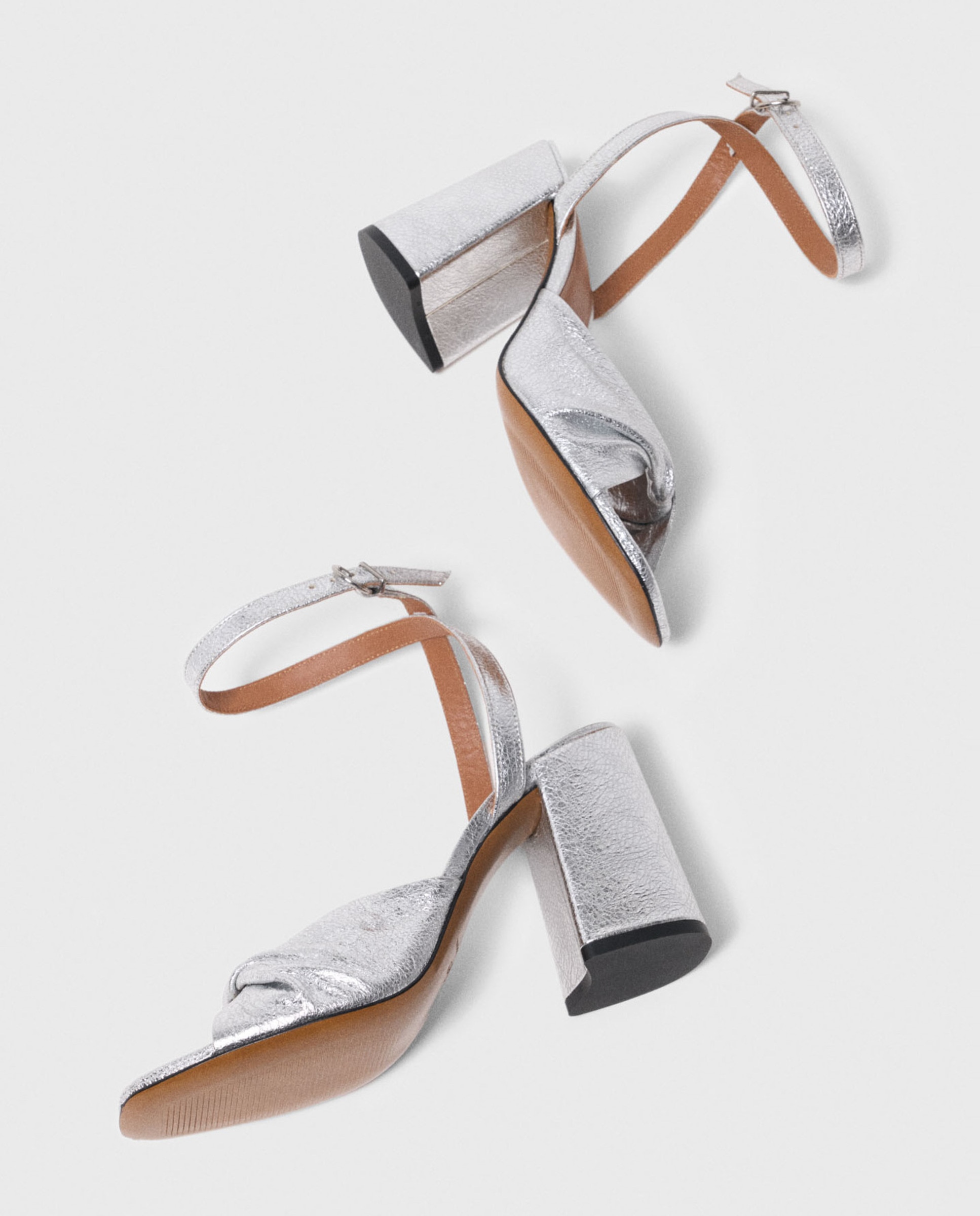 Sandalias de mujer de cuero metalizado con tacón - Maje - Gris Gris-5