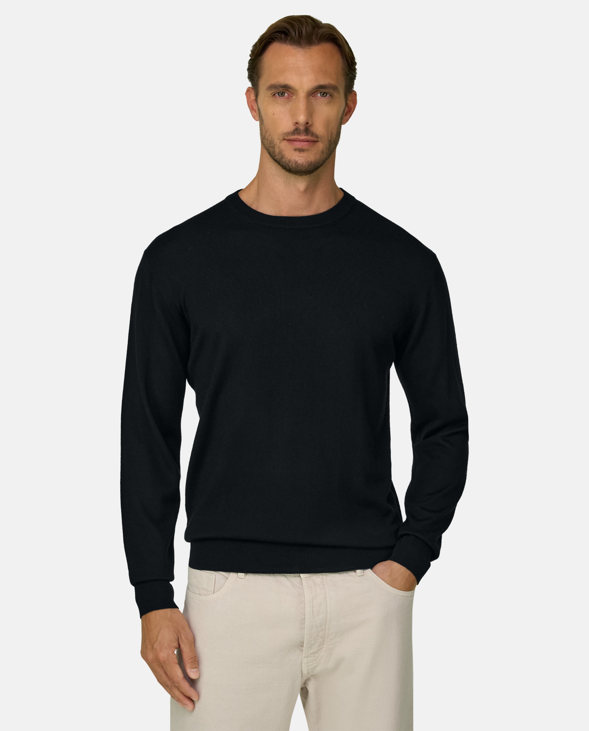 Imagen 0 de Jersey de cuello redondo en lana merino extrafina Negro