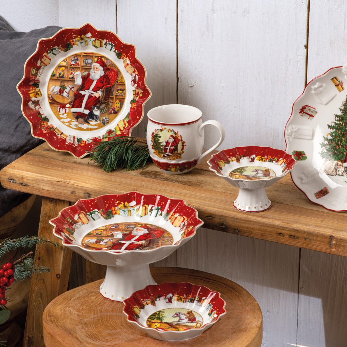 Fuente con relieve Santa lista deseos Navidad Toy's Fantasy Villeroy & Boch Rojo-4