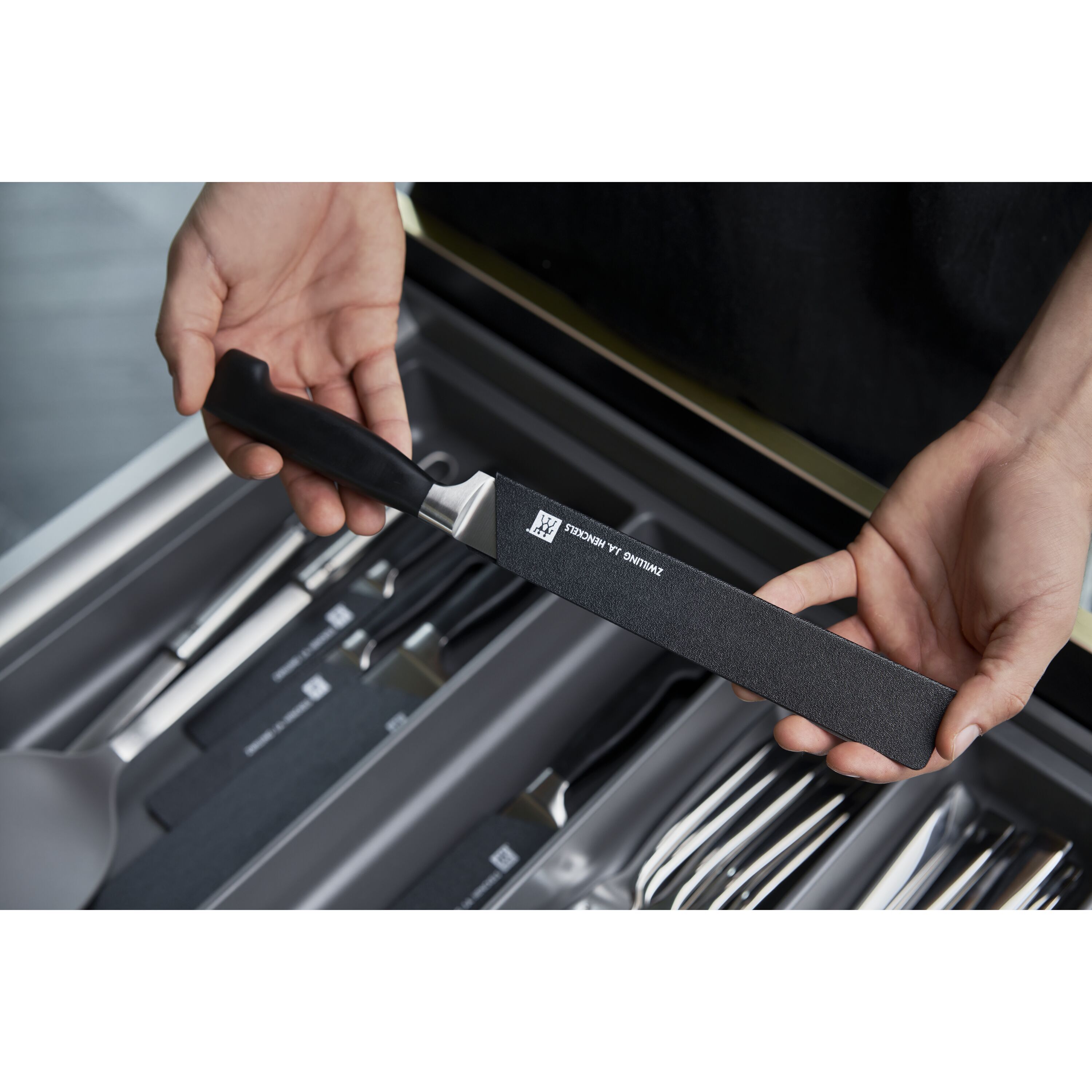 Imagen 2 de Vaina protectora para hoja de cuchillo Zwilling - Negro 27 cm Negro