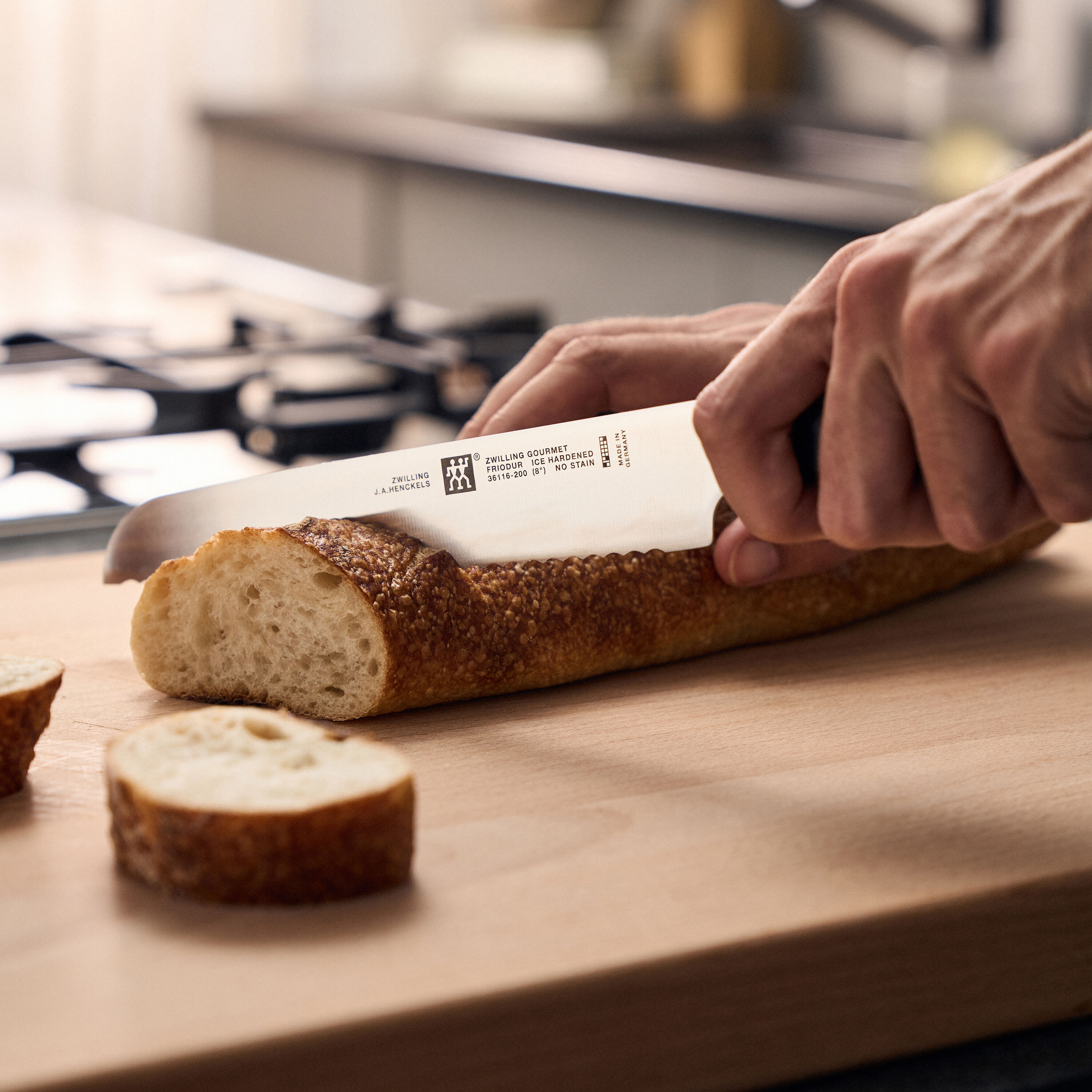 Imagen 2 de Cuchillo de pan Gourmet Zwilling - Negro 20 cm Negro