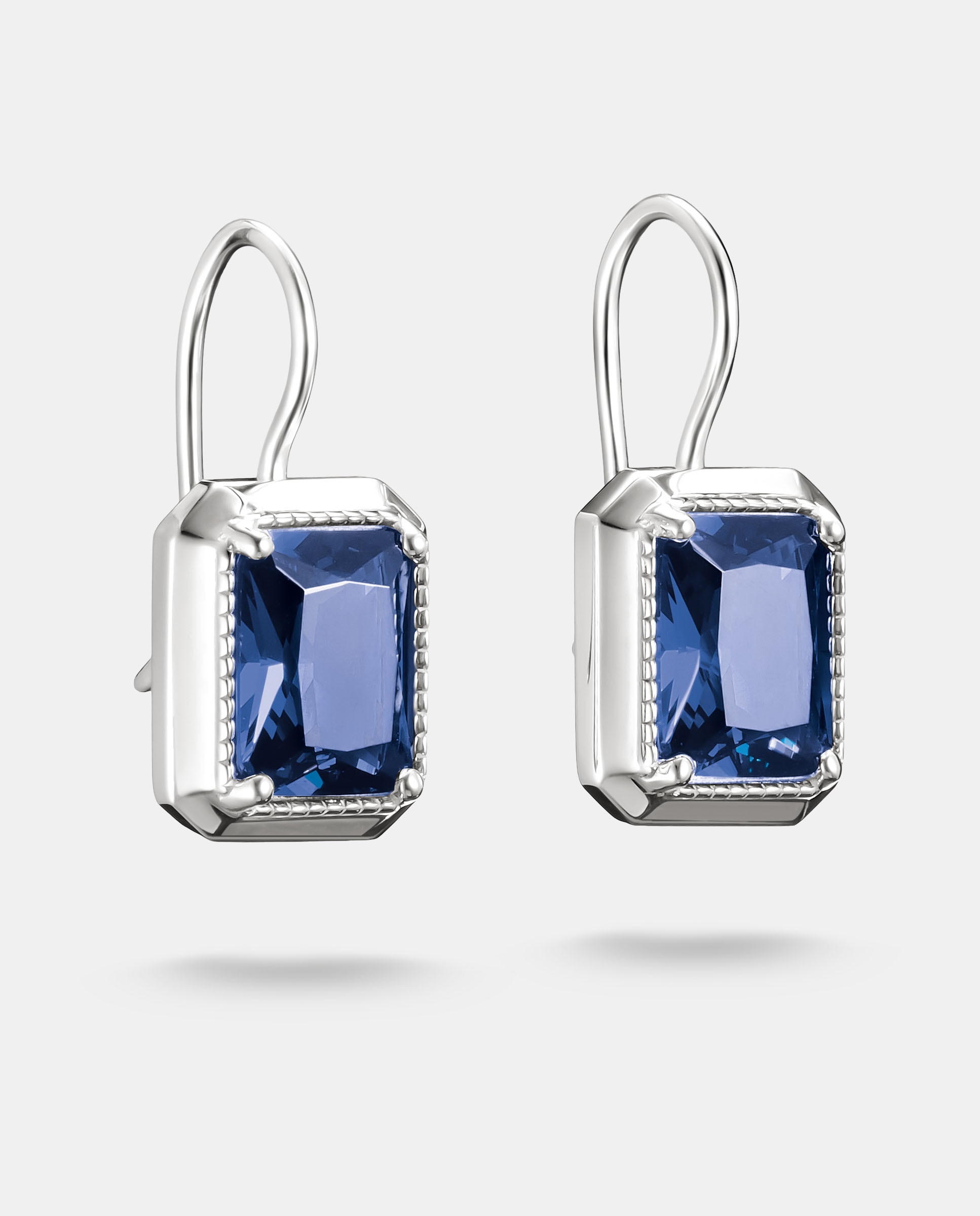 Imagen 0 de Pendientes con nanocristal azul en talla octogonal Azul