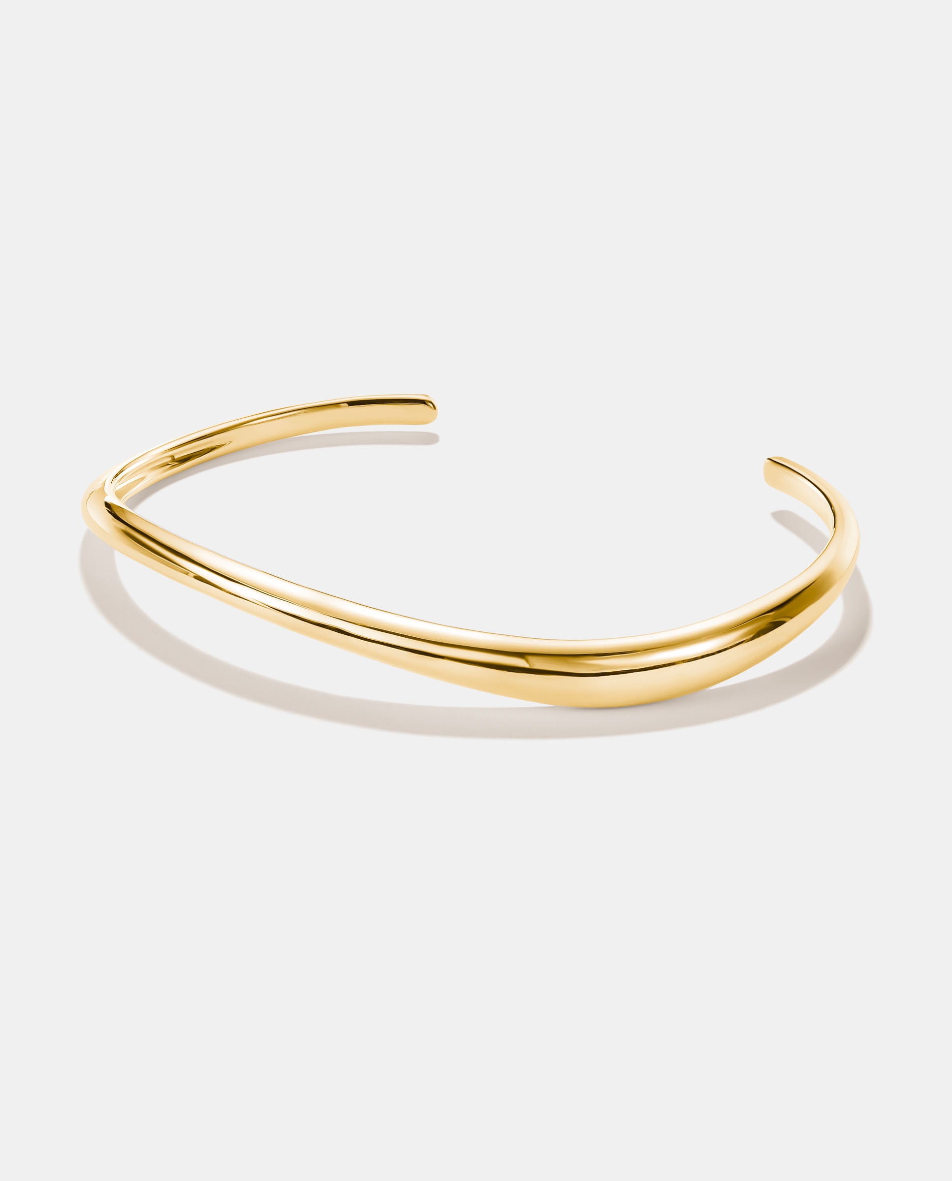 Imagen 0 de Brazalete en forma de onda Oro