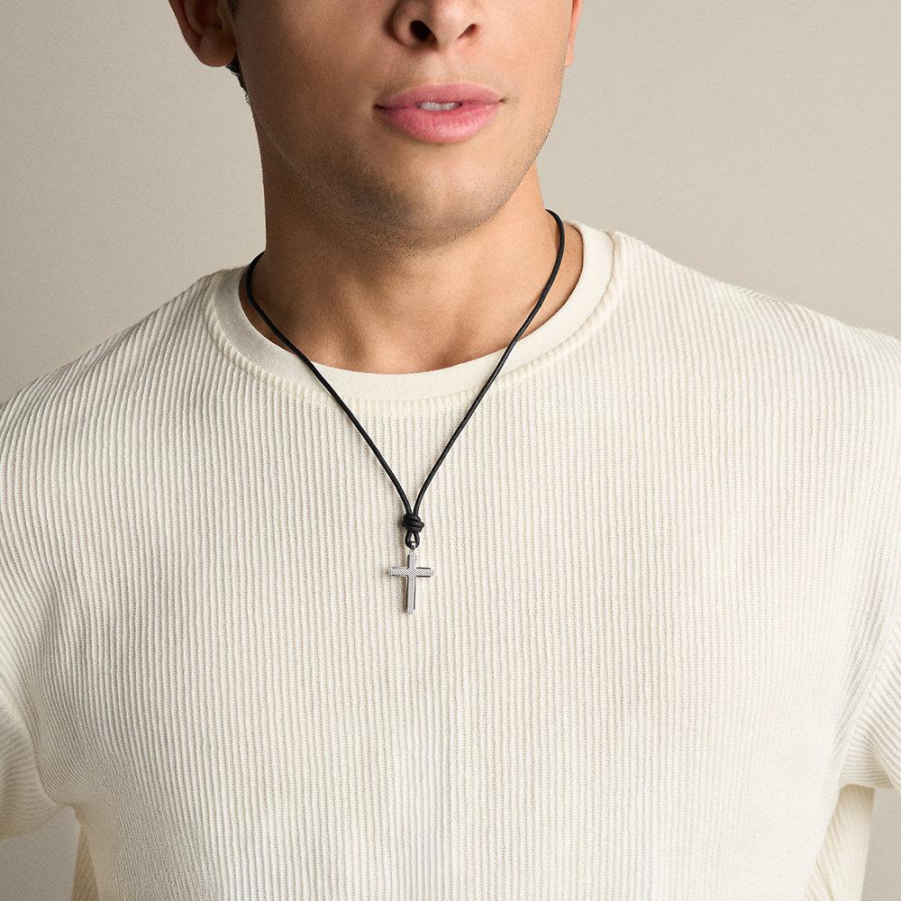 Collar de hombre machine con colgante de cruz de piel - Fossil - Negro Negro-4