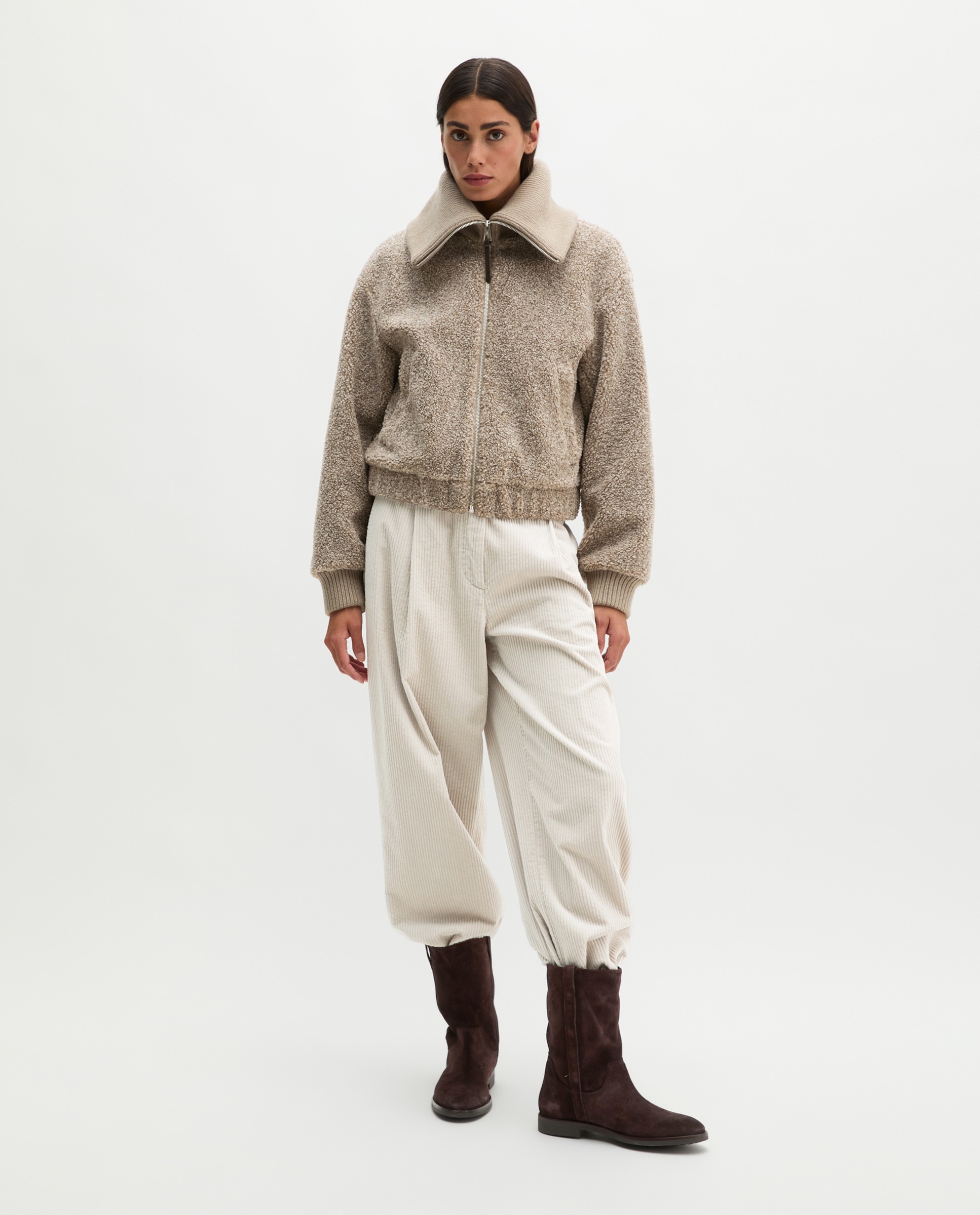 Imagen 0 de Chaqueta tipo blouson de peluche corte regular de felpa rizada y suave Beige