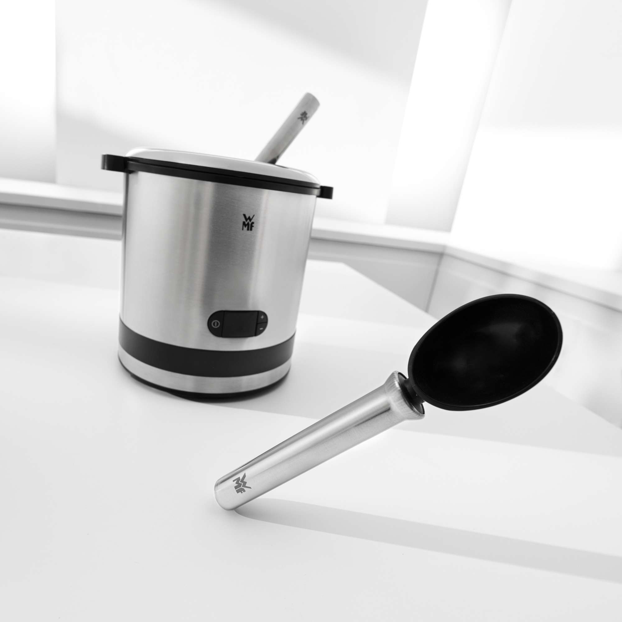 Imagen 5 de Heladera 3 en 1 WMF Kitchenminis 300 ml para yogur helado - Gris / Negro Gris / Negro