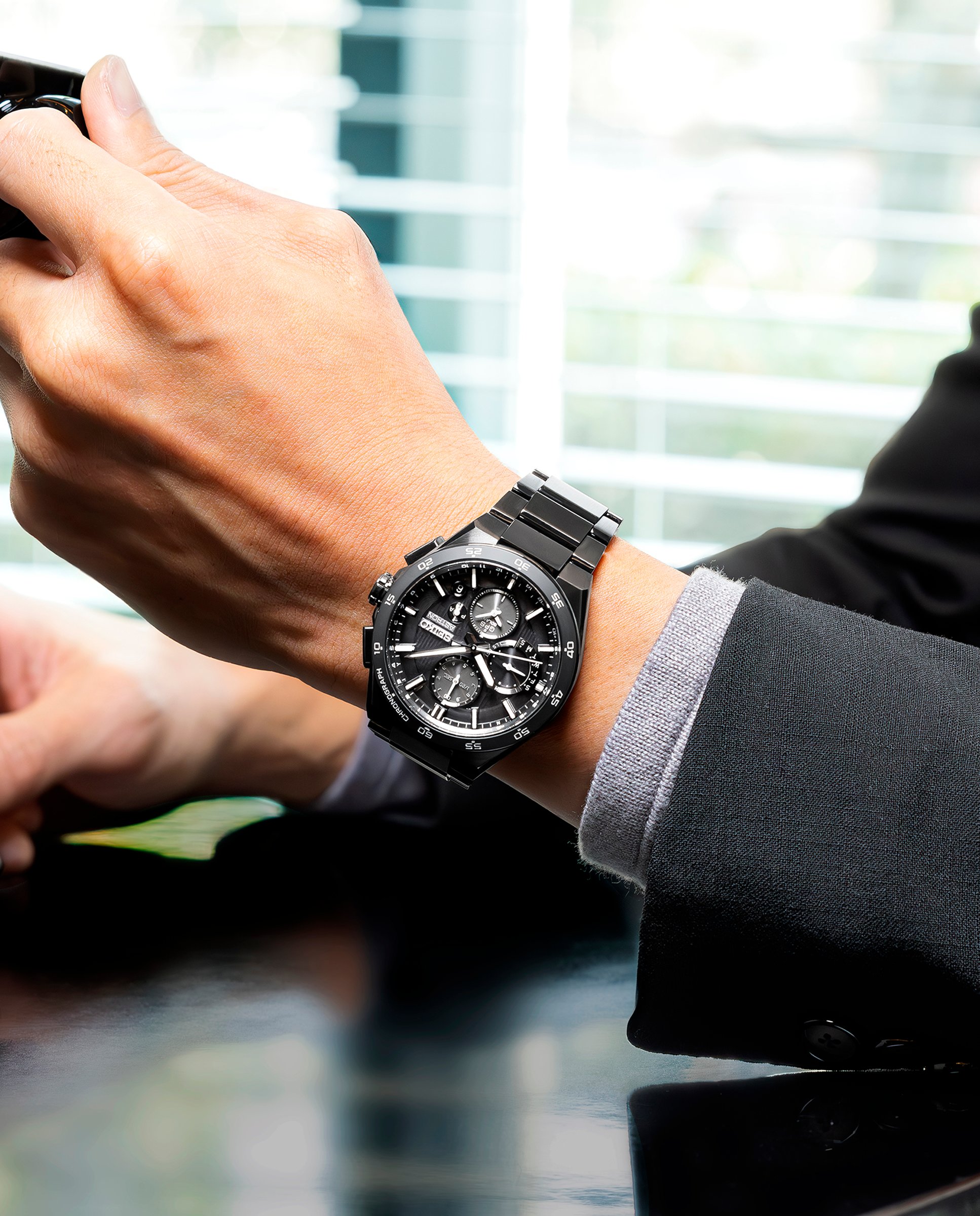 Reloj de hombre astron ssh155j1 de titanio y correa negra - Seiko - Plata Plata-5
