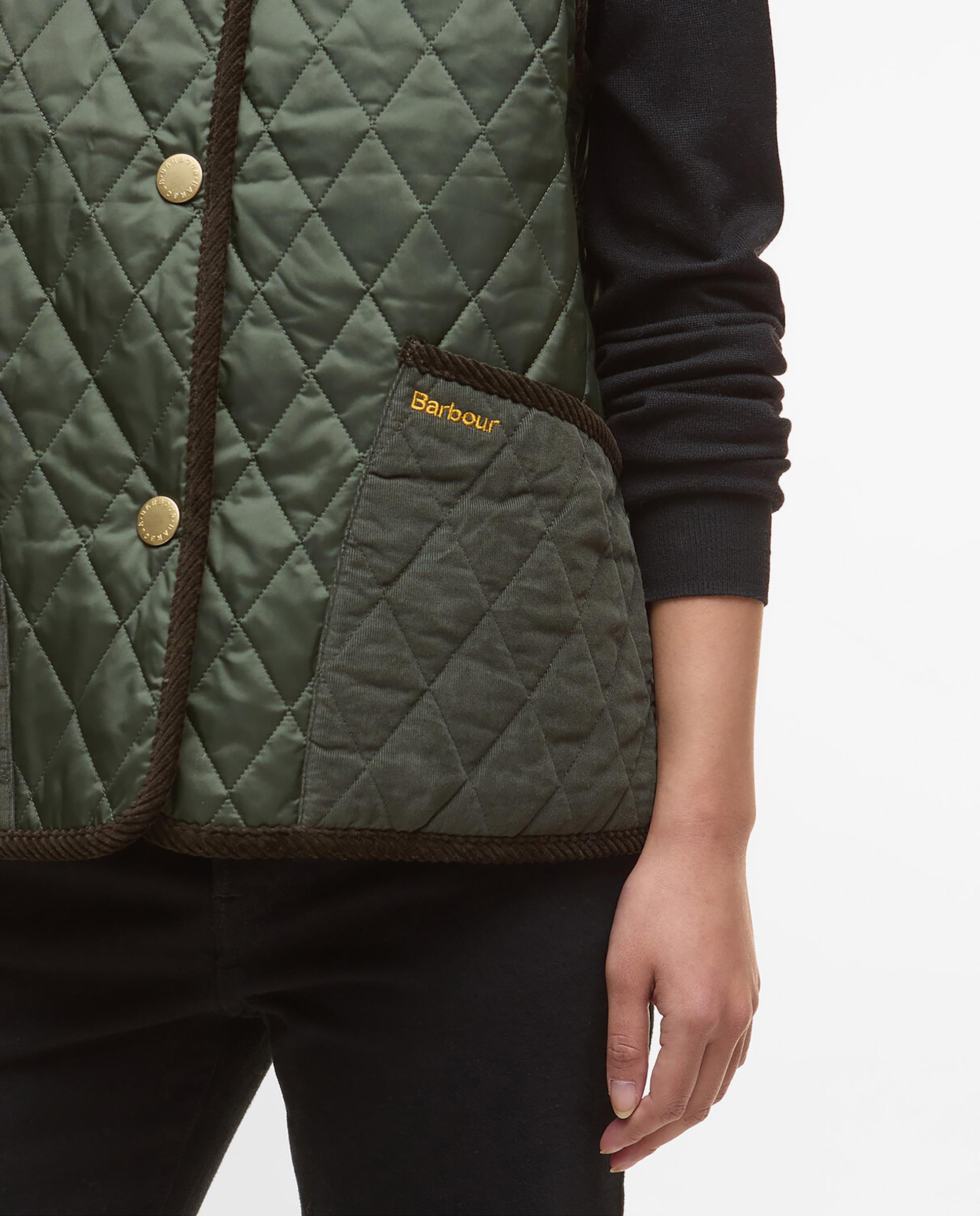 Chaleco de mujer con cierre central de botones y con cuello pico en V - Barbour - Verde Verde-5