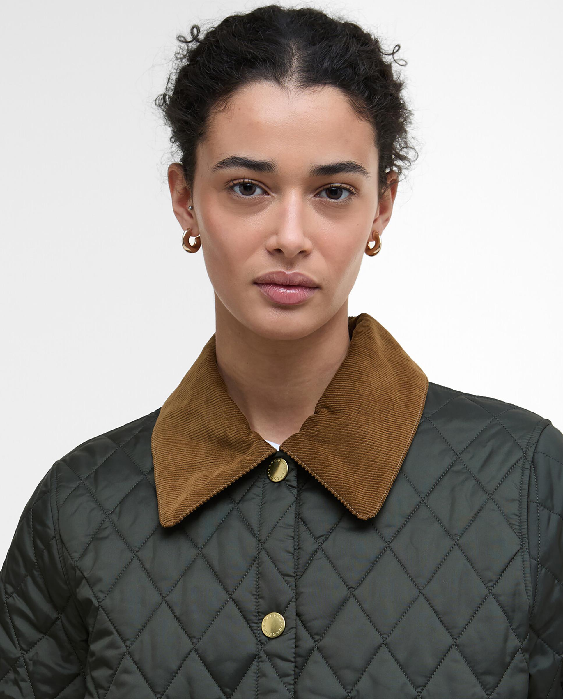 Chaqueta de mujer con cierre central con corchetes metálicos y clásico cuello francés - Barbour - Negro Negro-4