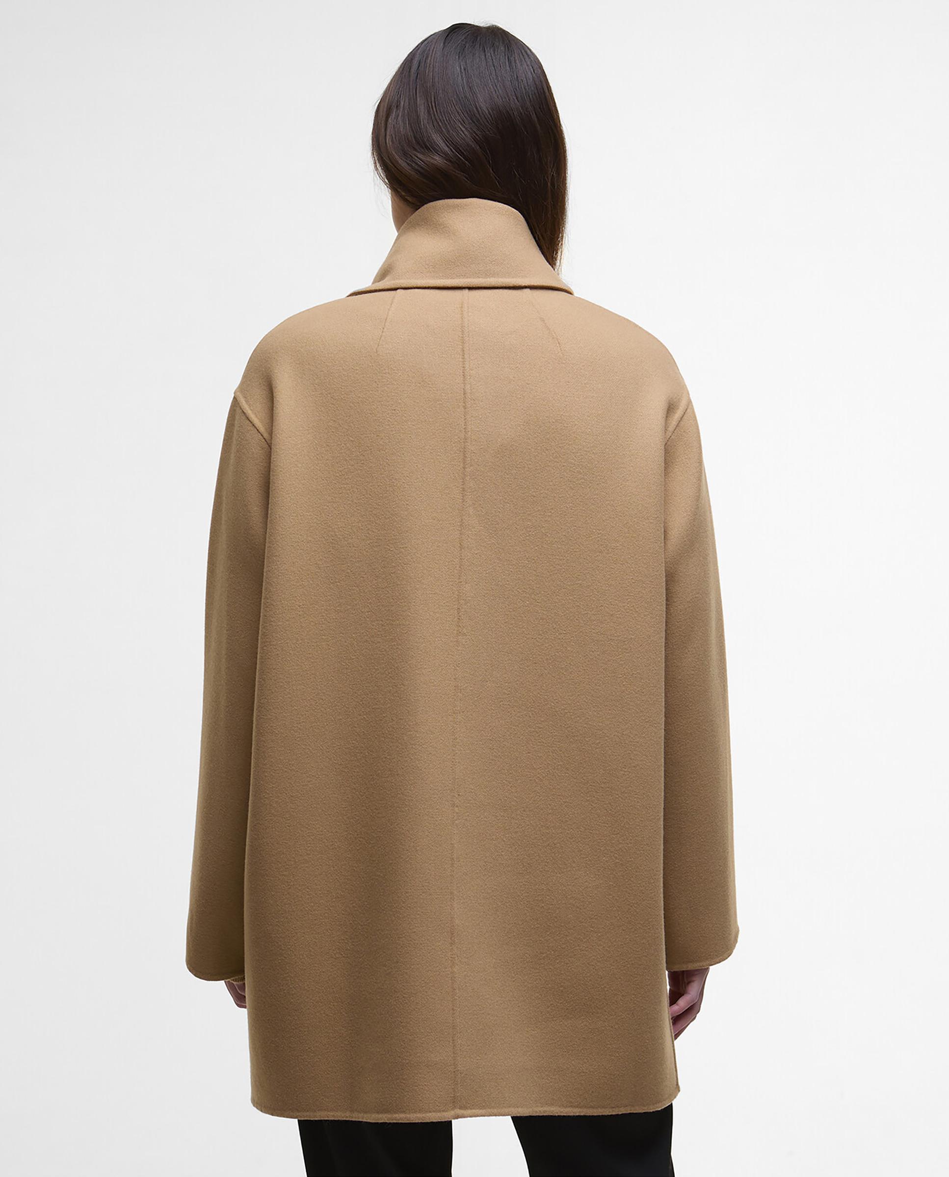 Abrigo de mujer de corte recto y cuello amplio con bufanda integrada - Barbour - Camel Camel-2
