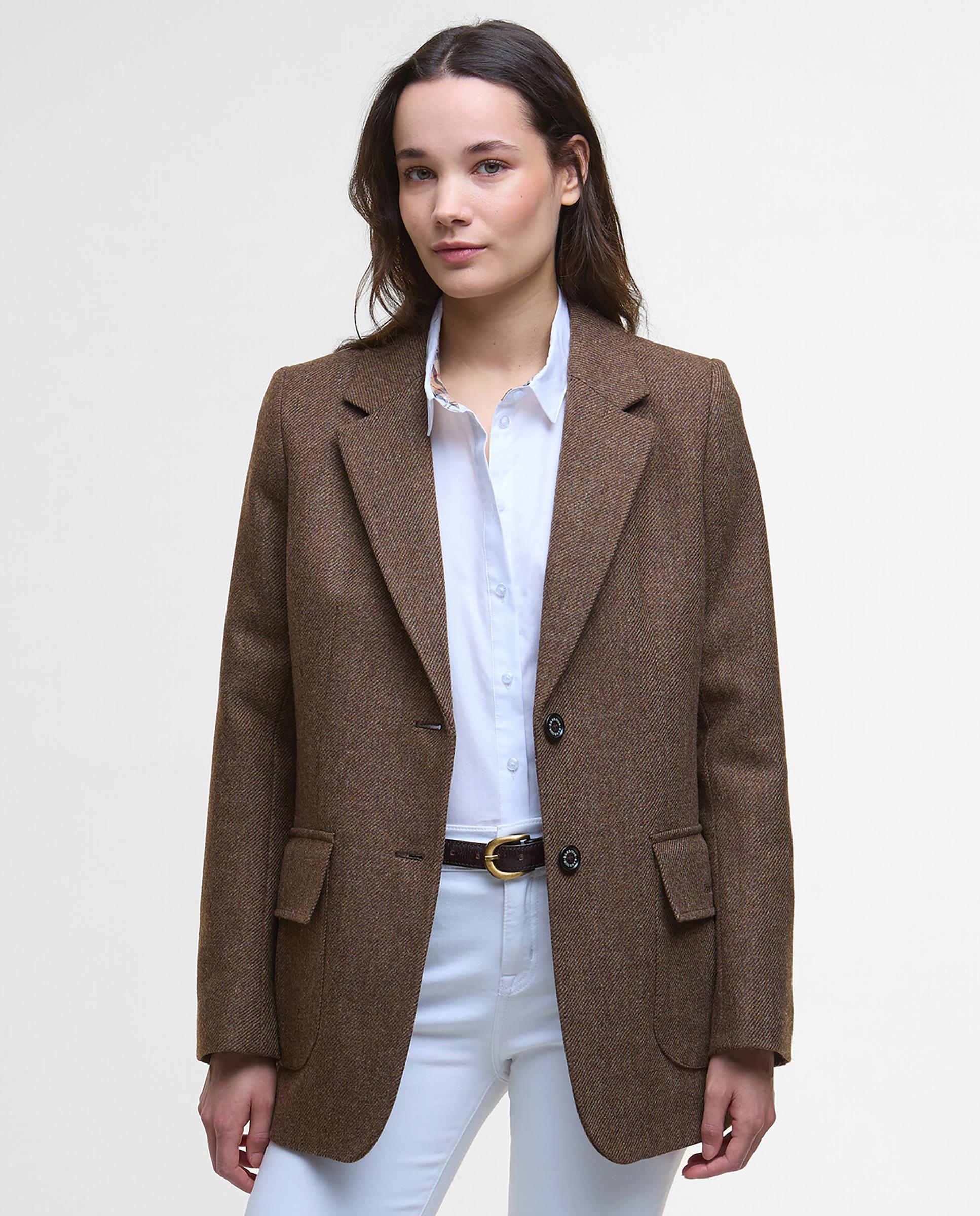 Blazer de mujer con doble botonadura con cuello de solapa y bolsillos frontales tipo parche con solapa de cierre - Barbour - Marrón Marrón-1