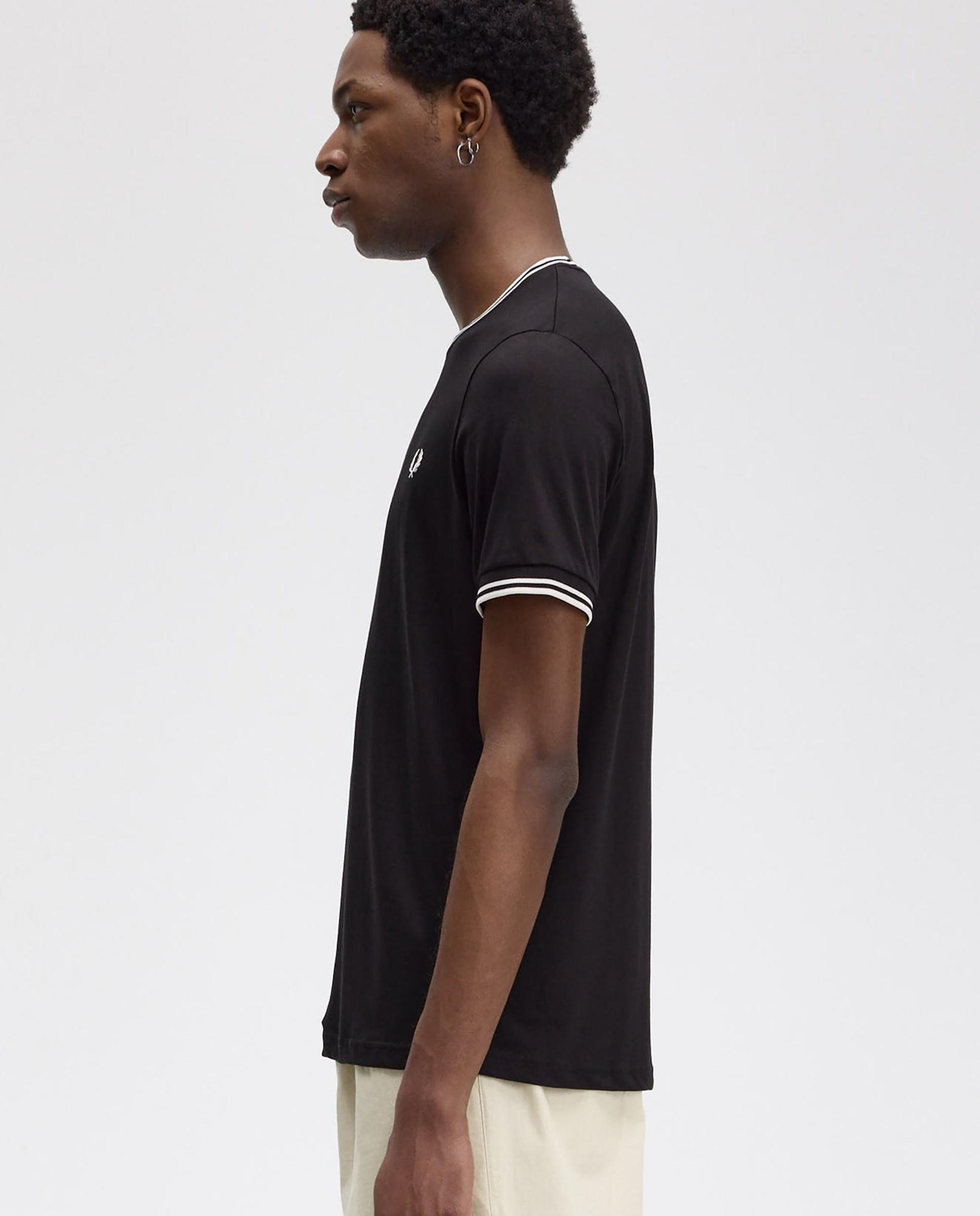 Imagen 2 de Camiseta de manga corta de hombre con ribete con dos franjas - Fred Perry - Negro / Blanco Negro / Blanco