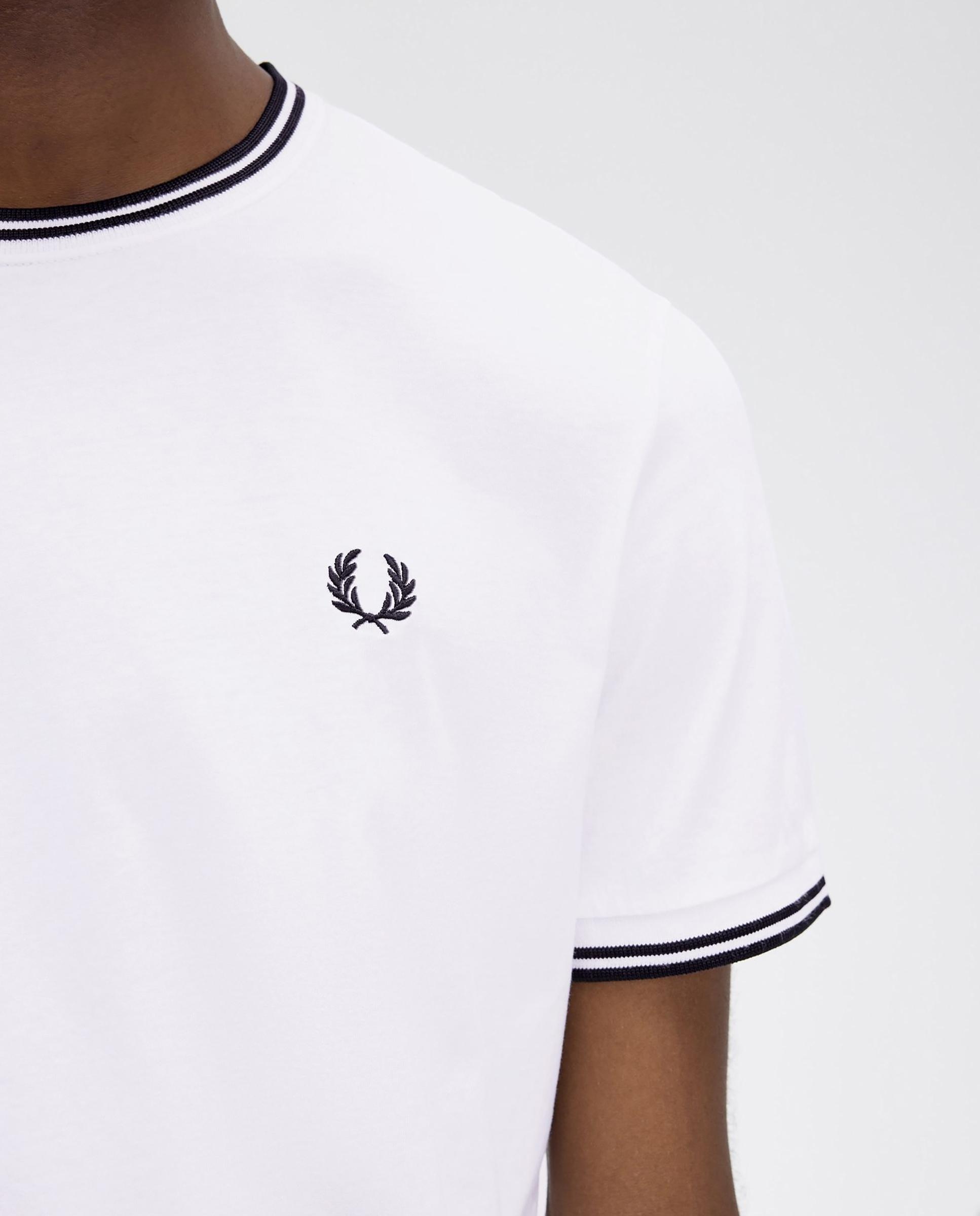 Imagen 4 de Camiseta de manga corta de hombre con ribete con dos franjas - Fred Perry - Blanco / Negro Blanco / Negro