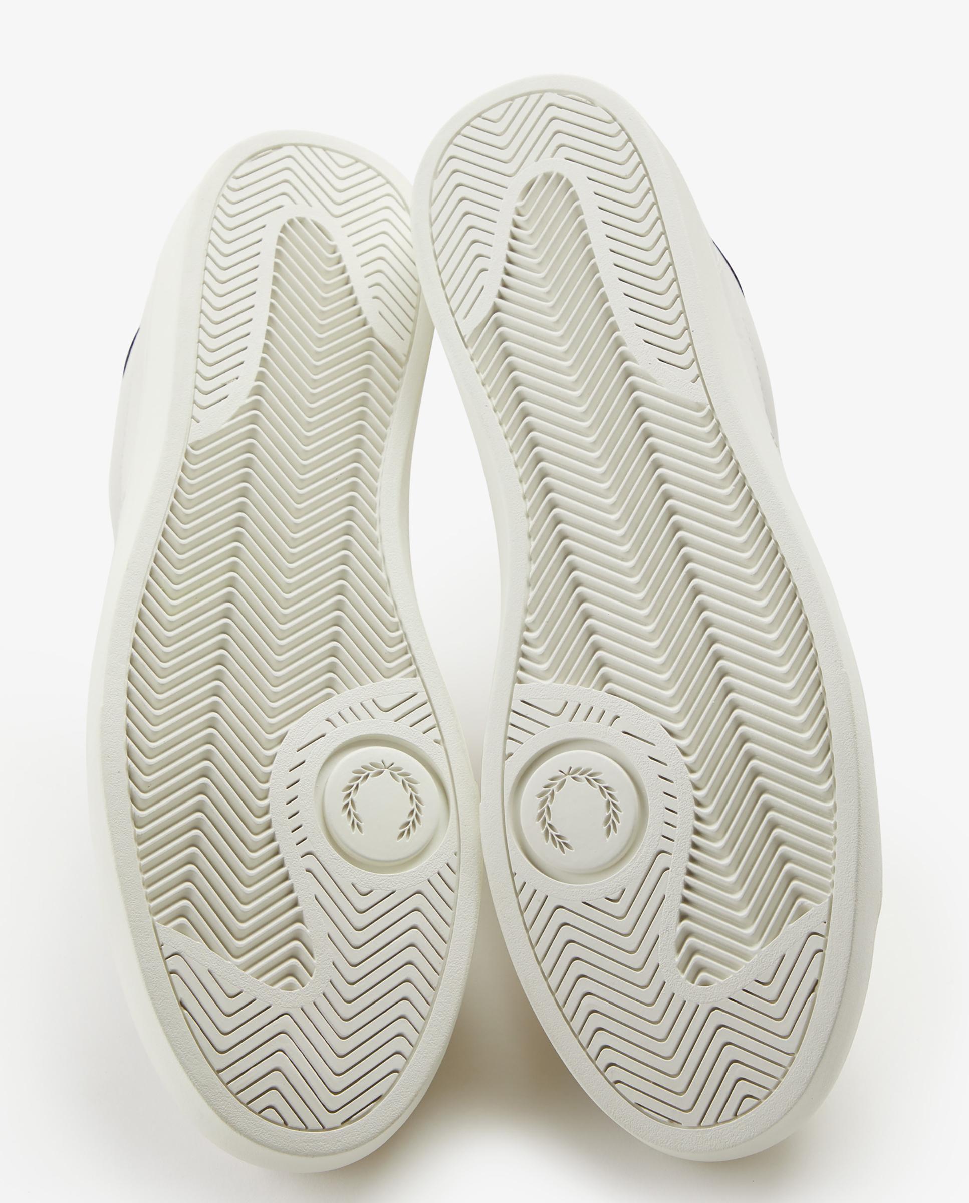 Zapatillas de hombre tipo casco bajas en piel con logotipo - Fred Perry - Blanco roto Blanco roto-3