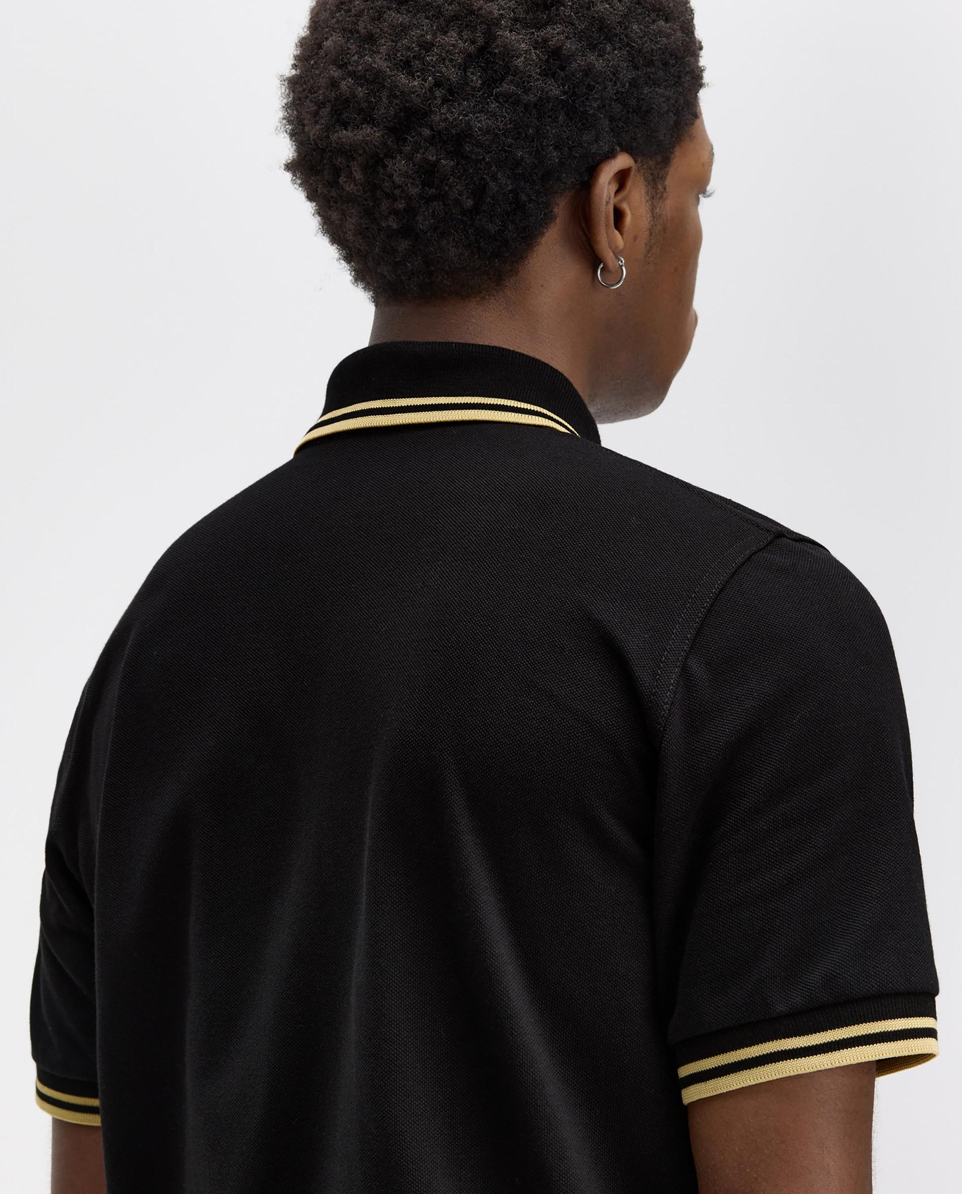 Imagen 5 de Polo de hombre manga corta en punto piqué hecho en inglaterra - Fred Perry - Negro / Natural Negro / Natural