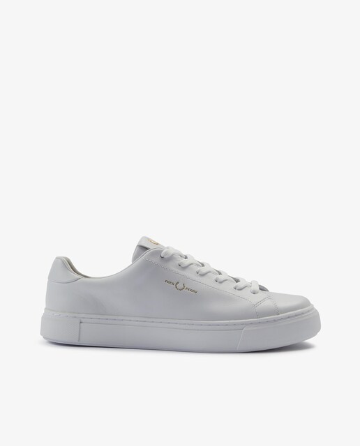 Imagen 0 de Zapatillas de piel unisex con cordones en blanco y lettering lateral