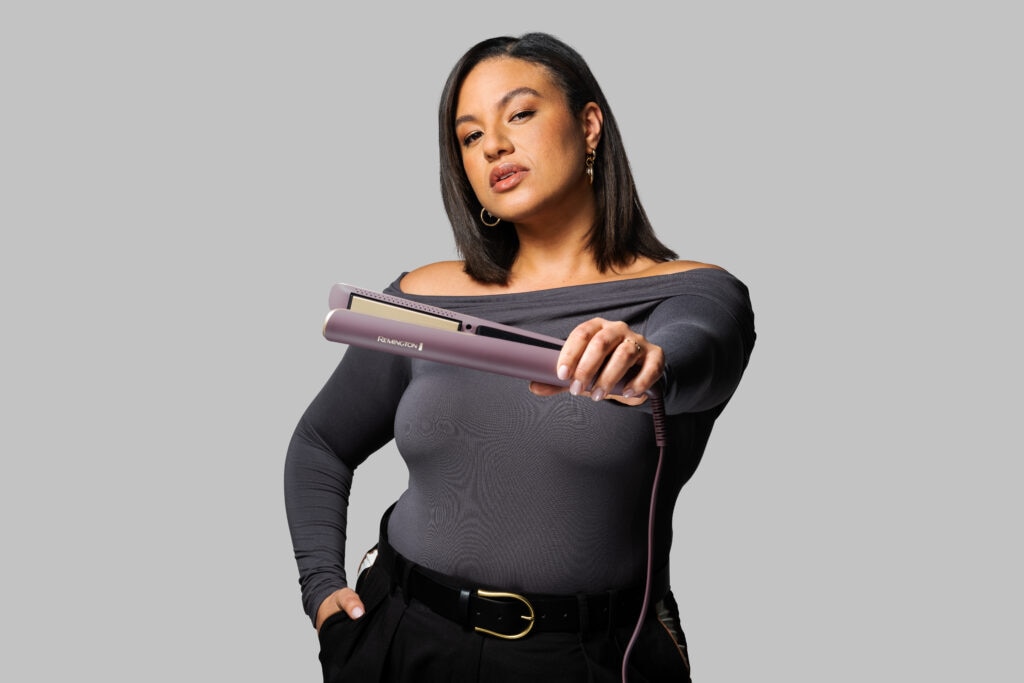 Plancha de pelo Airvive de Remington con salida de aire ionico que combate el encrespameinto - Lila Lila-4