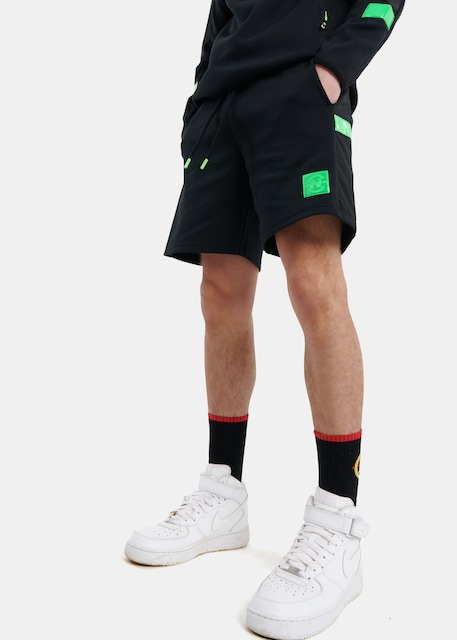 Imagem 0 de Calças Curtas Lisas em Preto