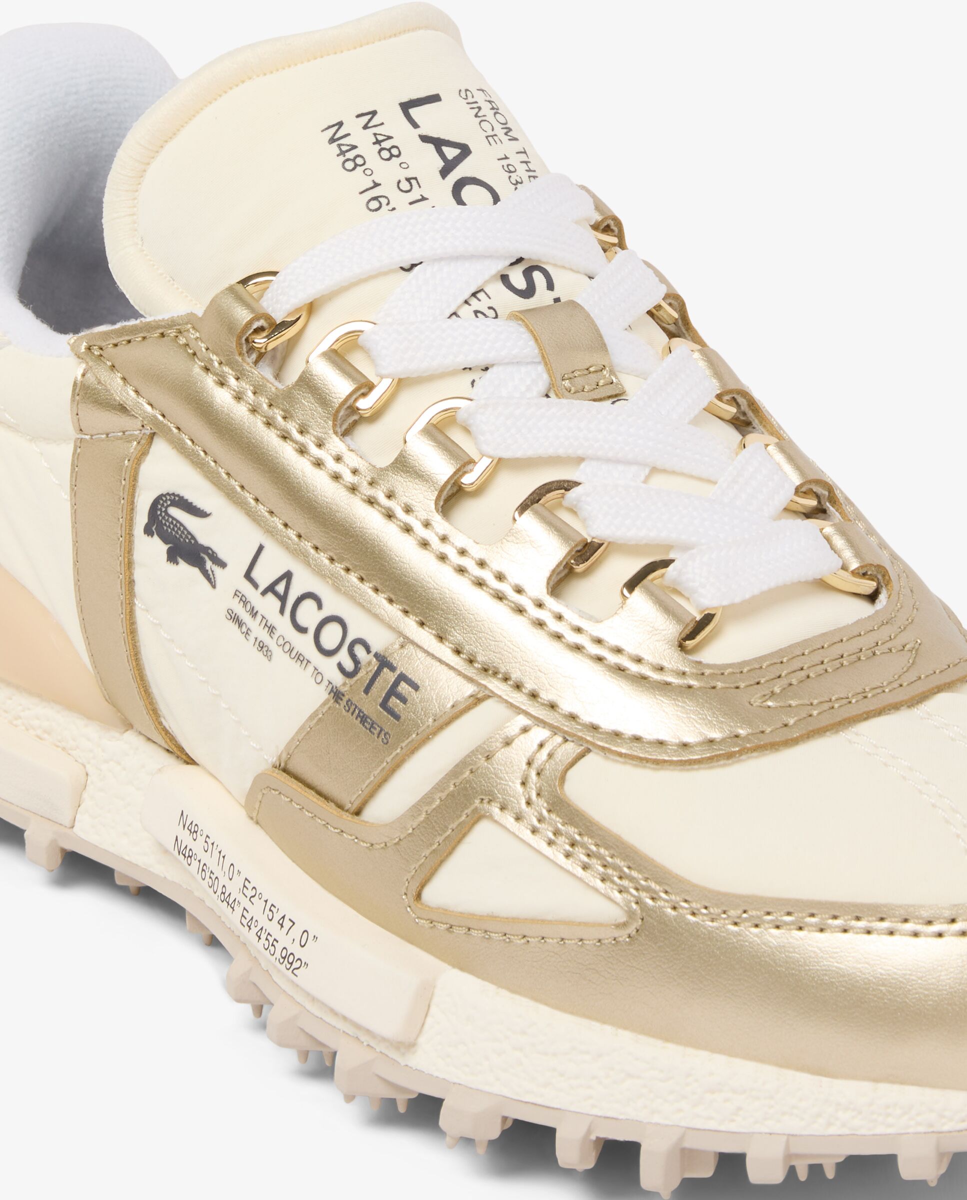 Imagen 4 de Zapatillas Activas de Élite para Mujeres Color Oro Líquido - Lacoste - Blanco Blanco