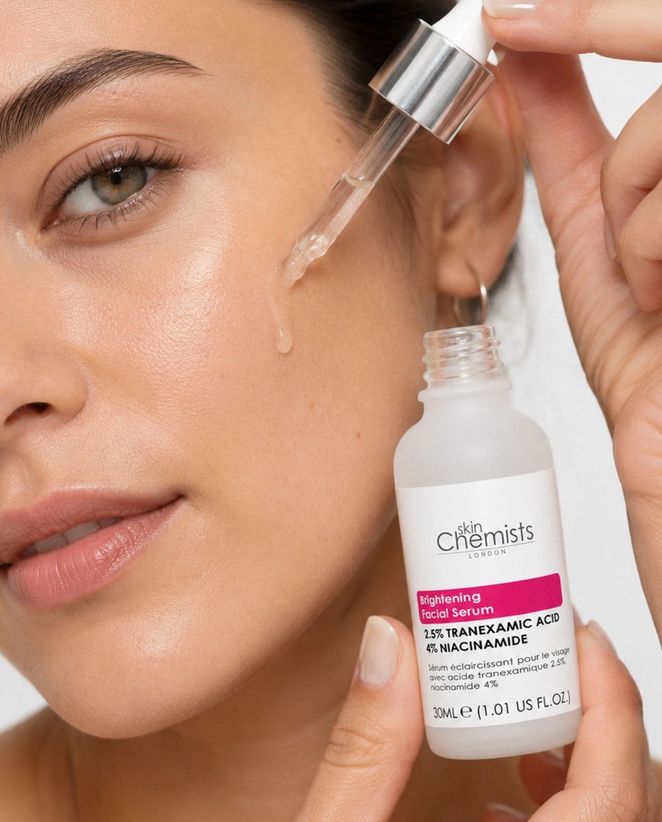 Imagen 4 de Sérum Facial Iluminador con Ácido Tranexámico al 2.5% y Niacinamida al 4% 30ml - 700 30 ml 700