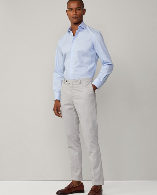 Imagen 0 de Chino de hombre slim fit en tejido de sarga