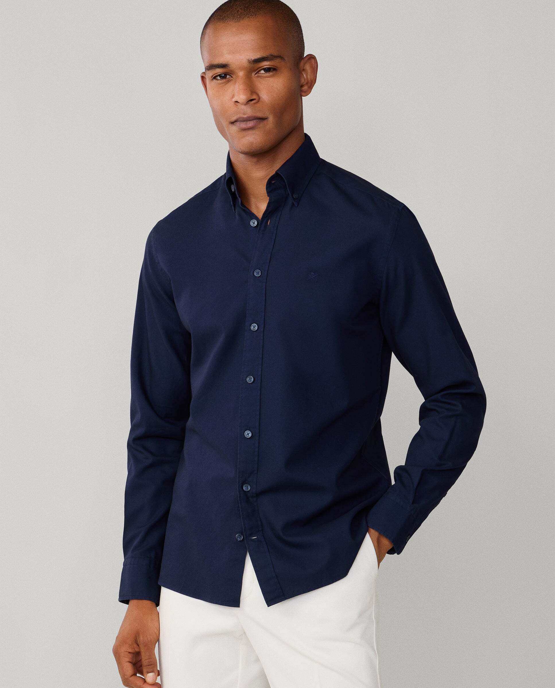 Imagen 0 de Camisa oxford de hombre teñida en prenda fit tailored Azul marino