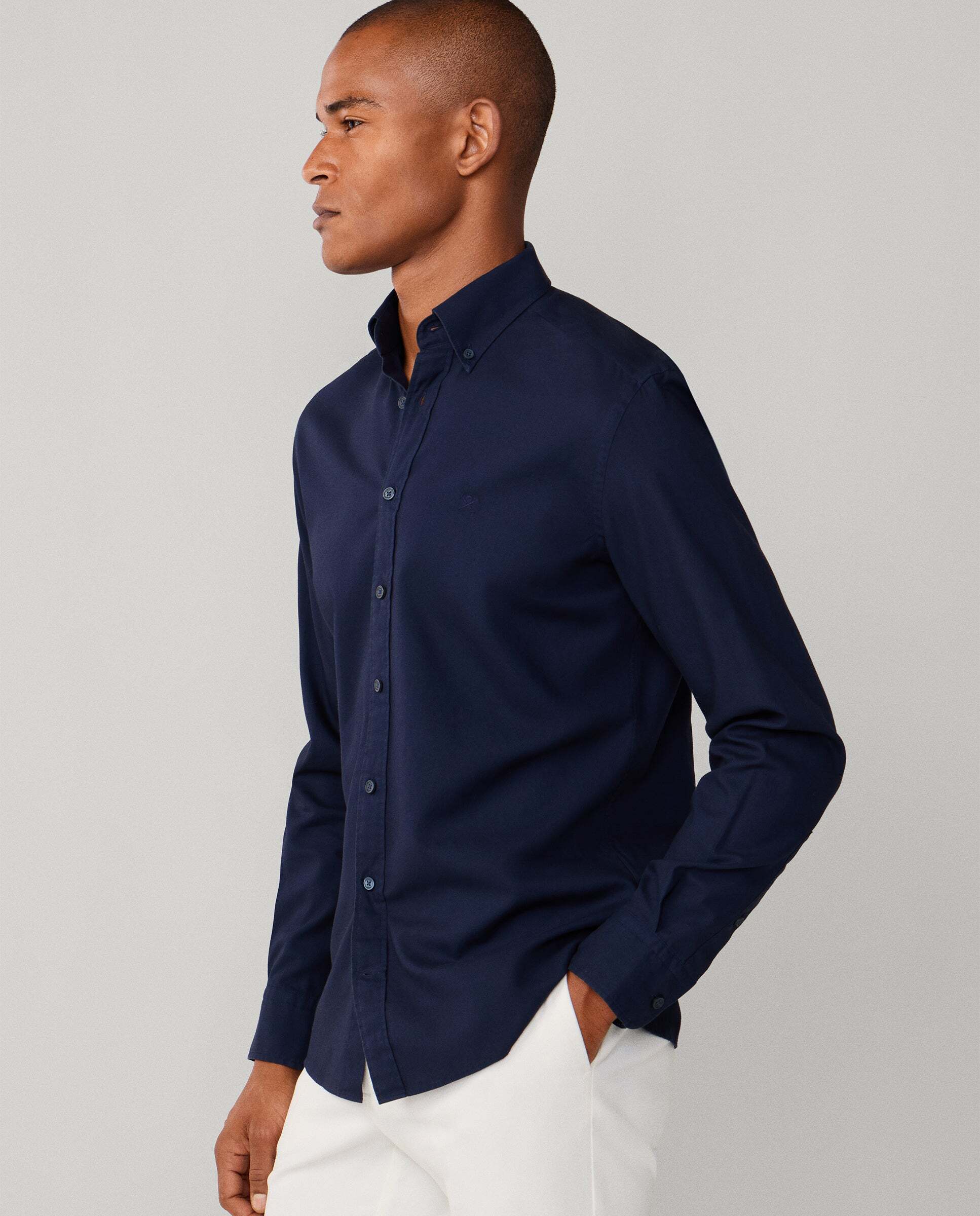 Camisa oxford de hombre teñida en prenda fit tailored - Hackett - Azul marino Azul marino-6