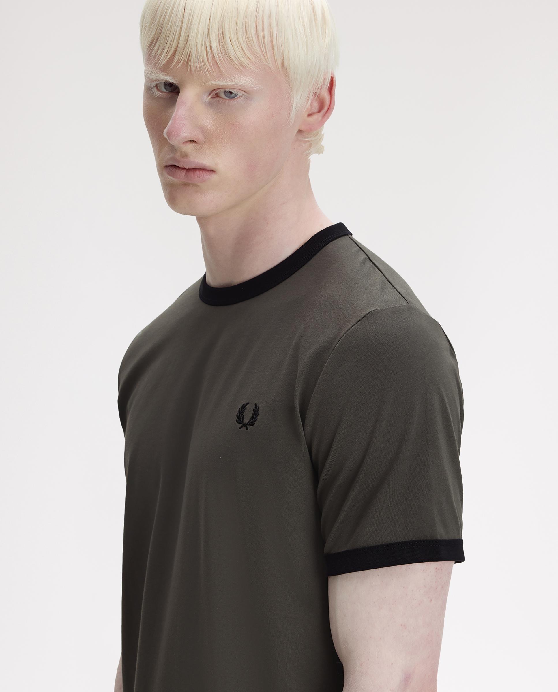 Imagen 3 de Camiseta de hombre ringer manga corta con cuello redondo - Fred Perry - Verde pardo Verde pardo