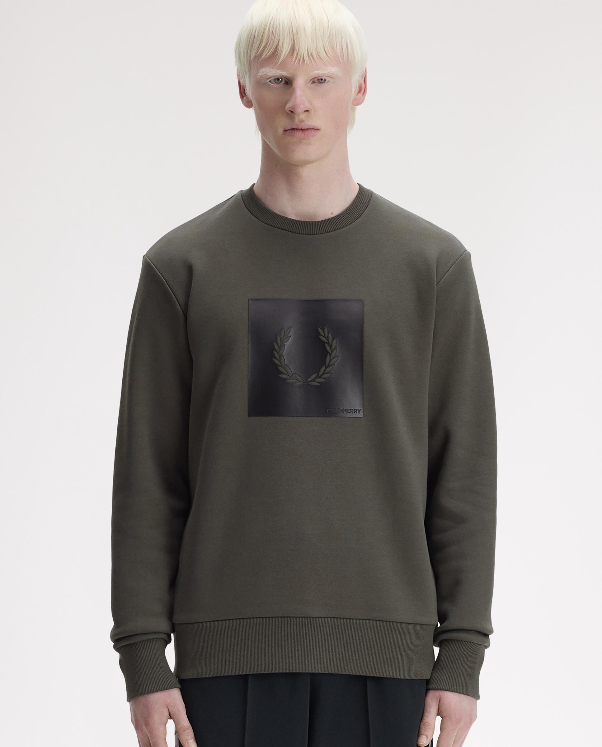 Fred Perry - Sudadera de hombre con cuello redondo y logotipo encuadrado.