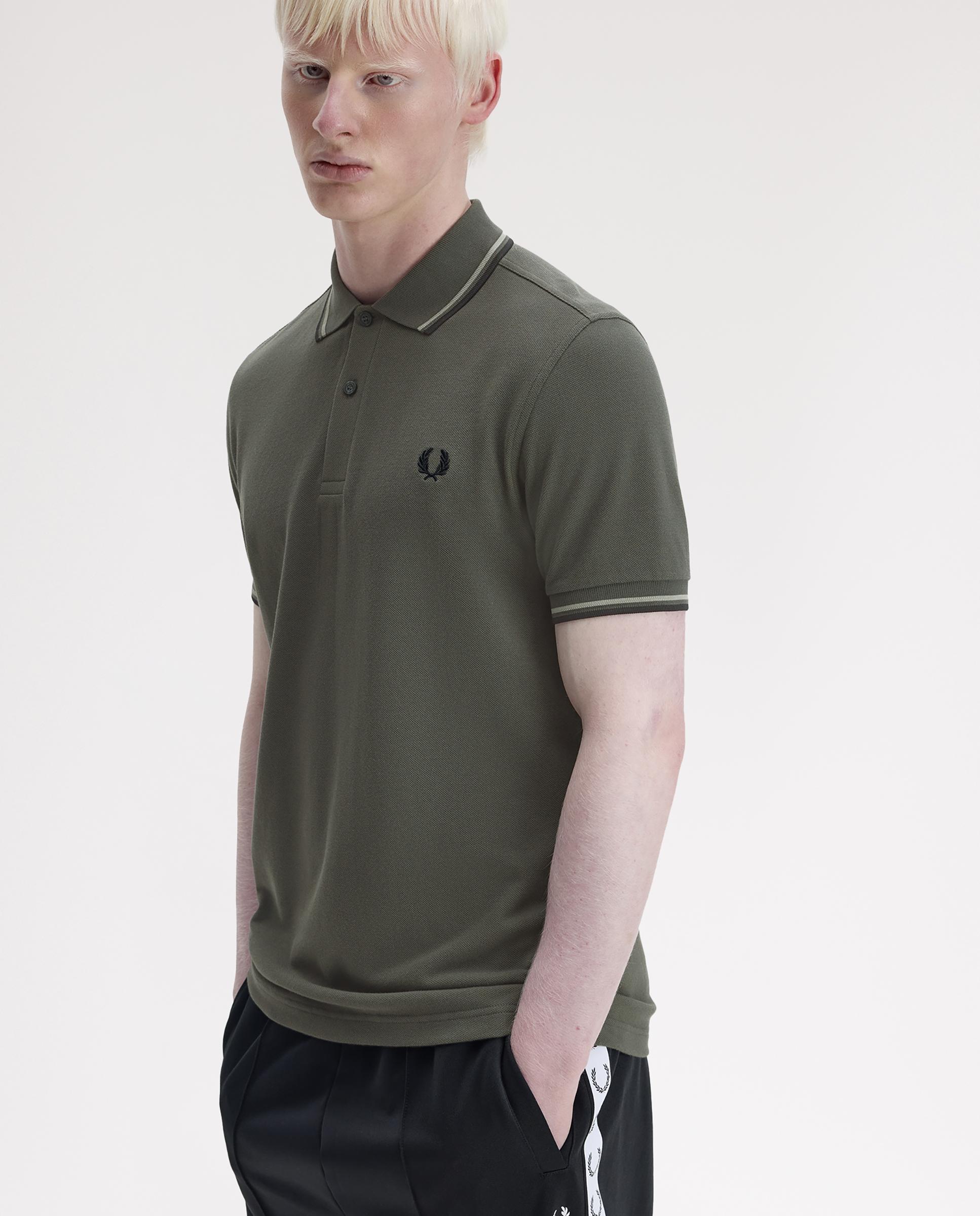 Polo de hombre de piqué de algodón manga corta - Fred Perry - Verde pardo Verde pardo-3